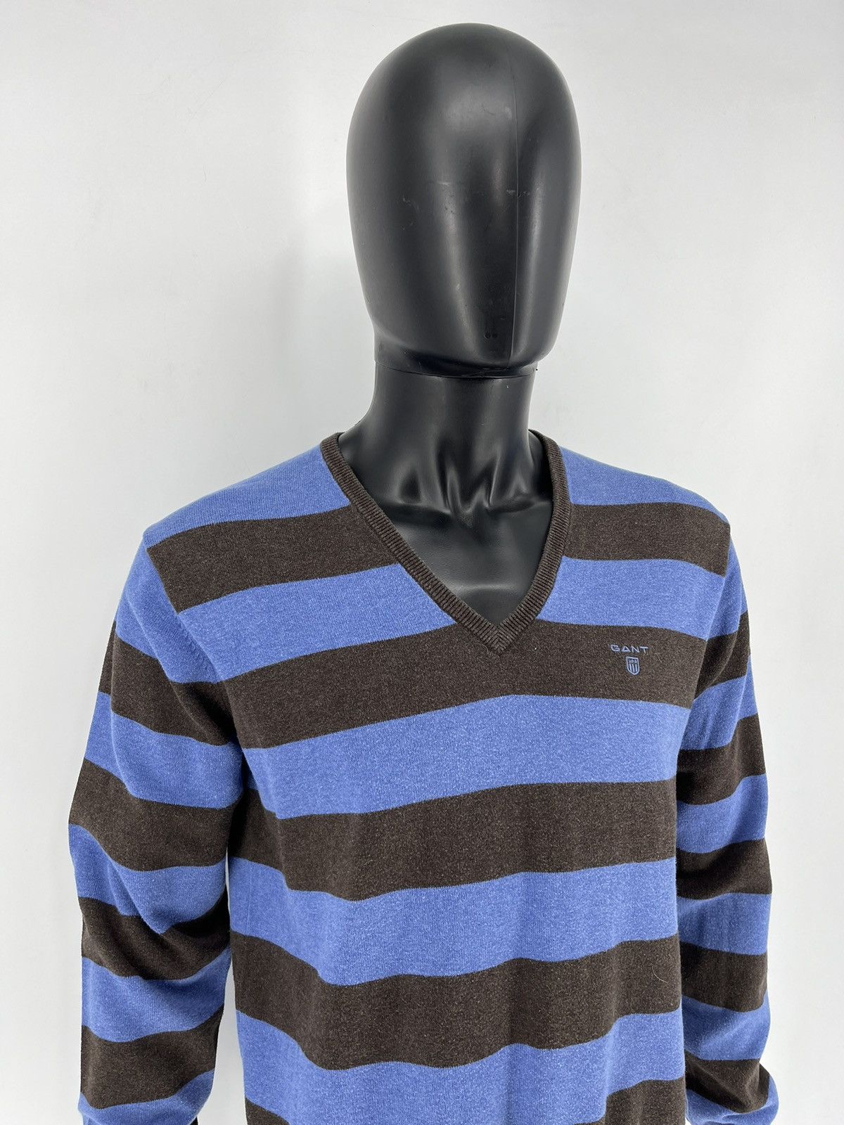Gant × Vintage Gant Vintage Extra Fine Lambswool V Neck Sweater Size L Size US M / EU 48-50 / 2 - 3 Thumbnail