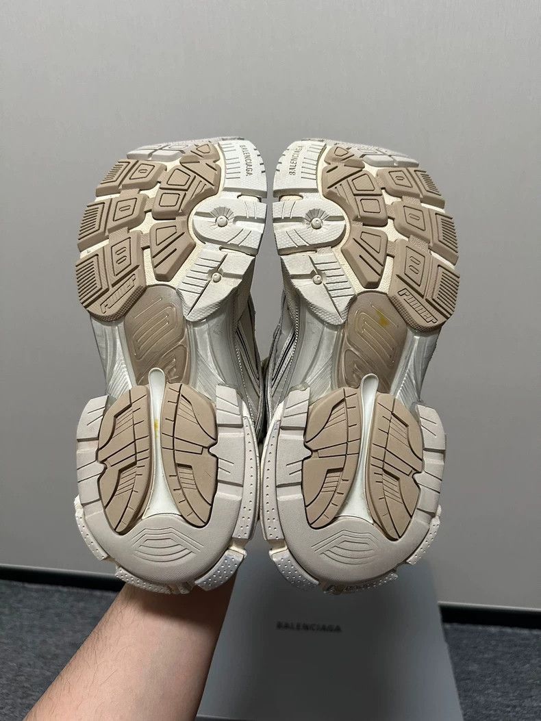 Balenciaga Balenciaga Runner Sneakers in Rare Beige Color-2506 Size US 6 / IT 36 - 5 Thumbnail