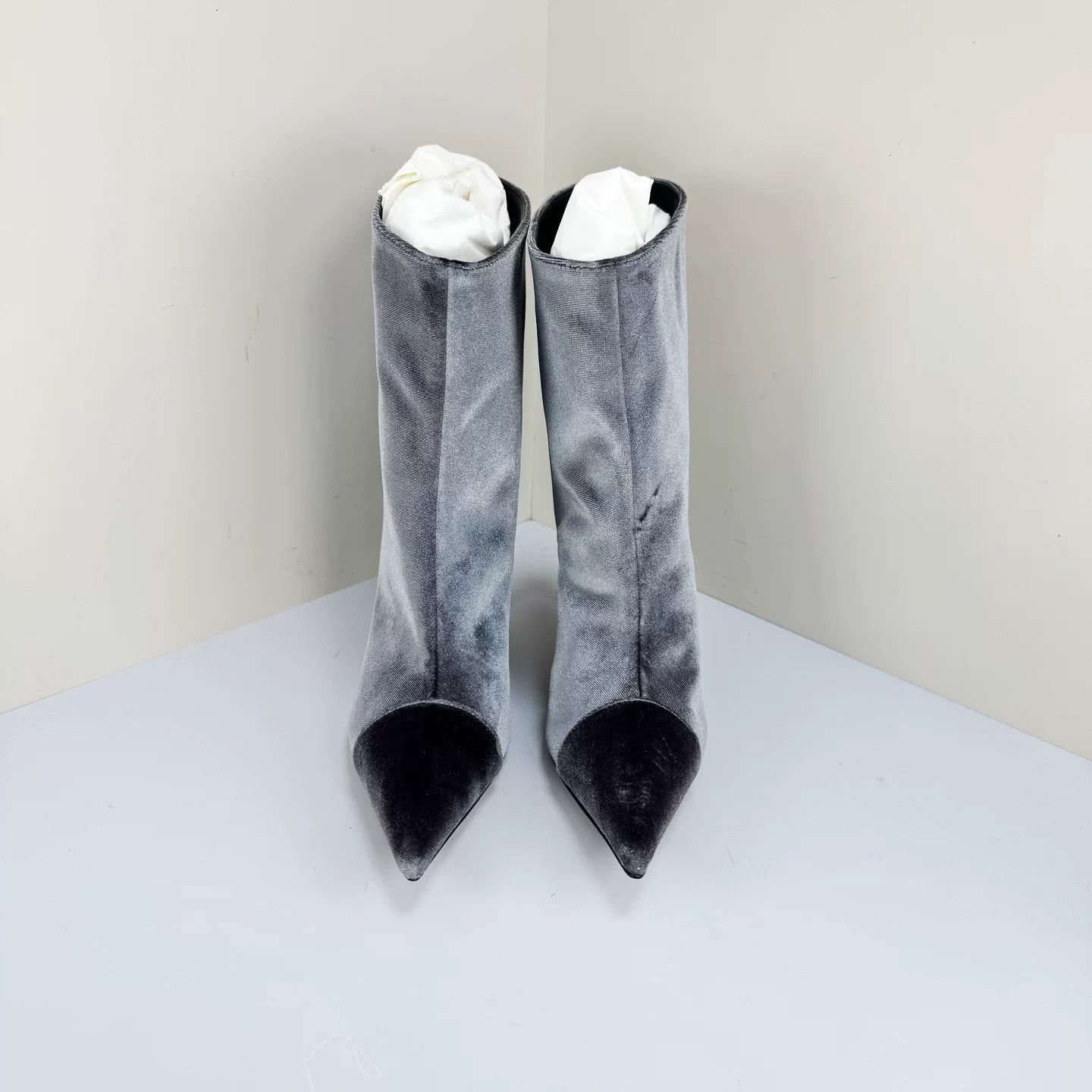 Alexandre Vauthier Gray Velvet Pointed Heels/, Women's (Size 6) — image 2 of 6
