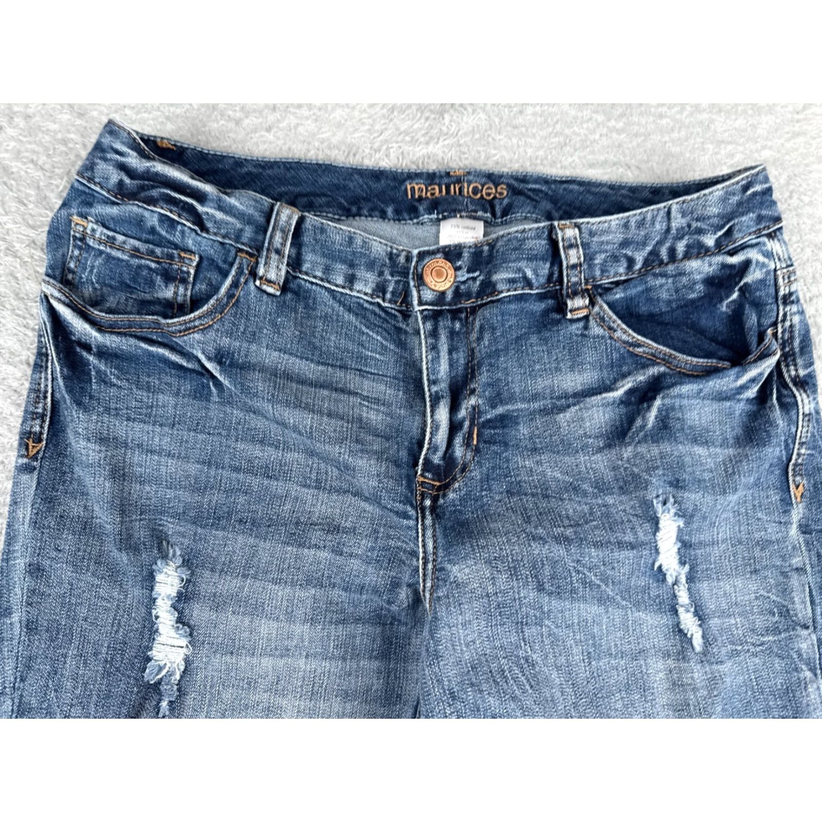 Vintage Maurices Jeans Capri Mid 11 Blue Denim Distressed 30x22 Cotton Blend Womens Capri Jeans Size 32" / US 10 / IT 46 - 4 Thumbnail