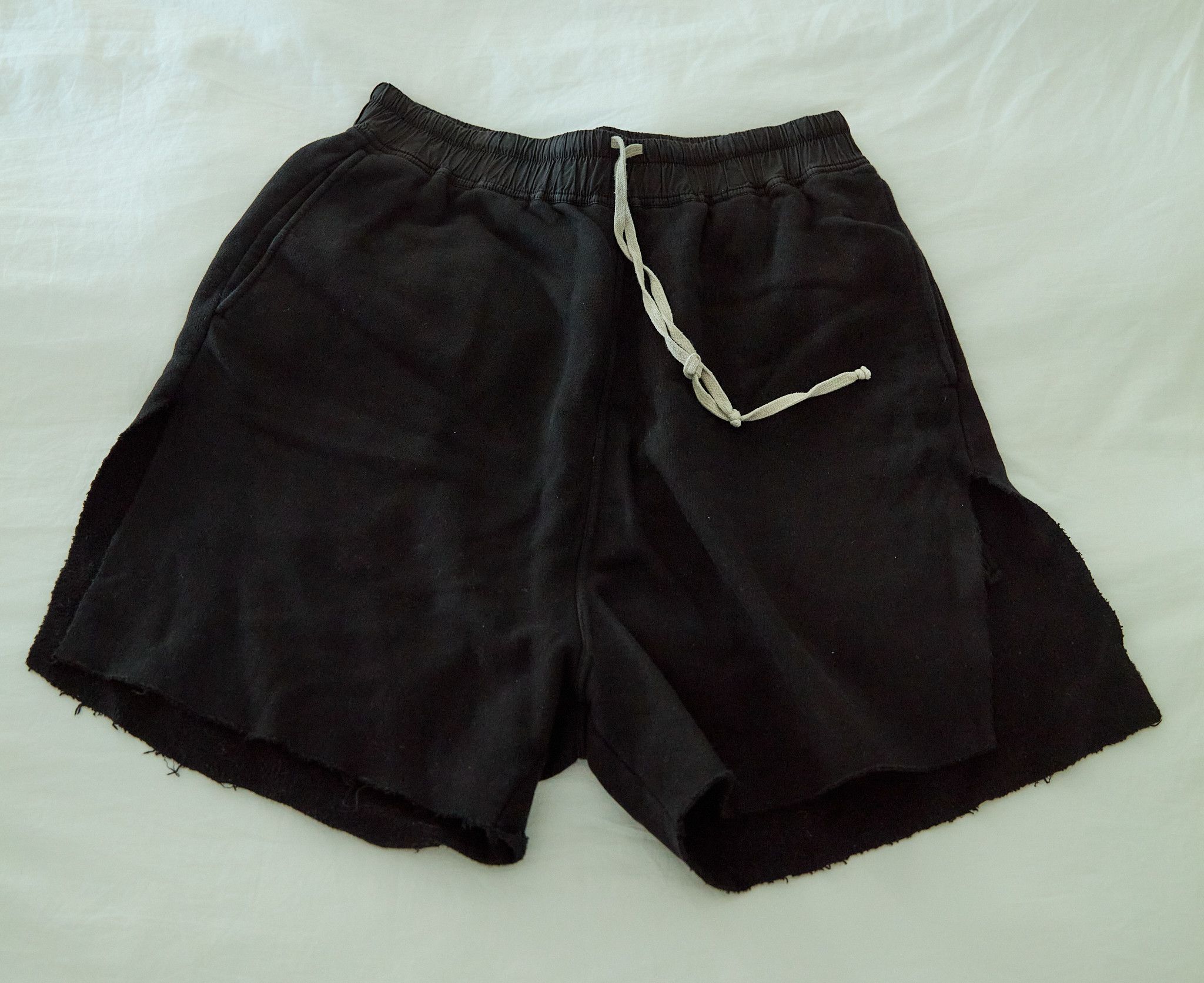Rick Owens Drkshdw Rick Owens DRKSHDW Cotton Canvas Shorts (Black) Size US 32 / EU 48 - 1 Thumbnail