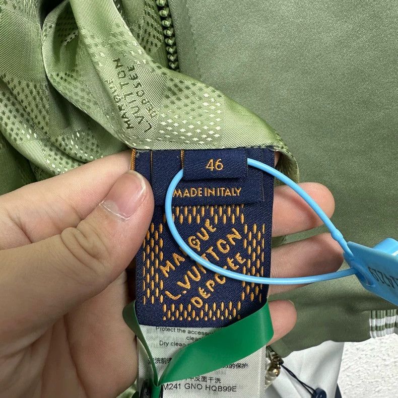 Louis Vuitton Louis Vuitton The Yearofthe Loong Limited Baseball jacket 2 Size US S / EU 44-46 / 1 - 4 Thumbnail