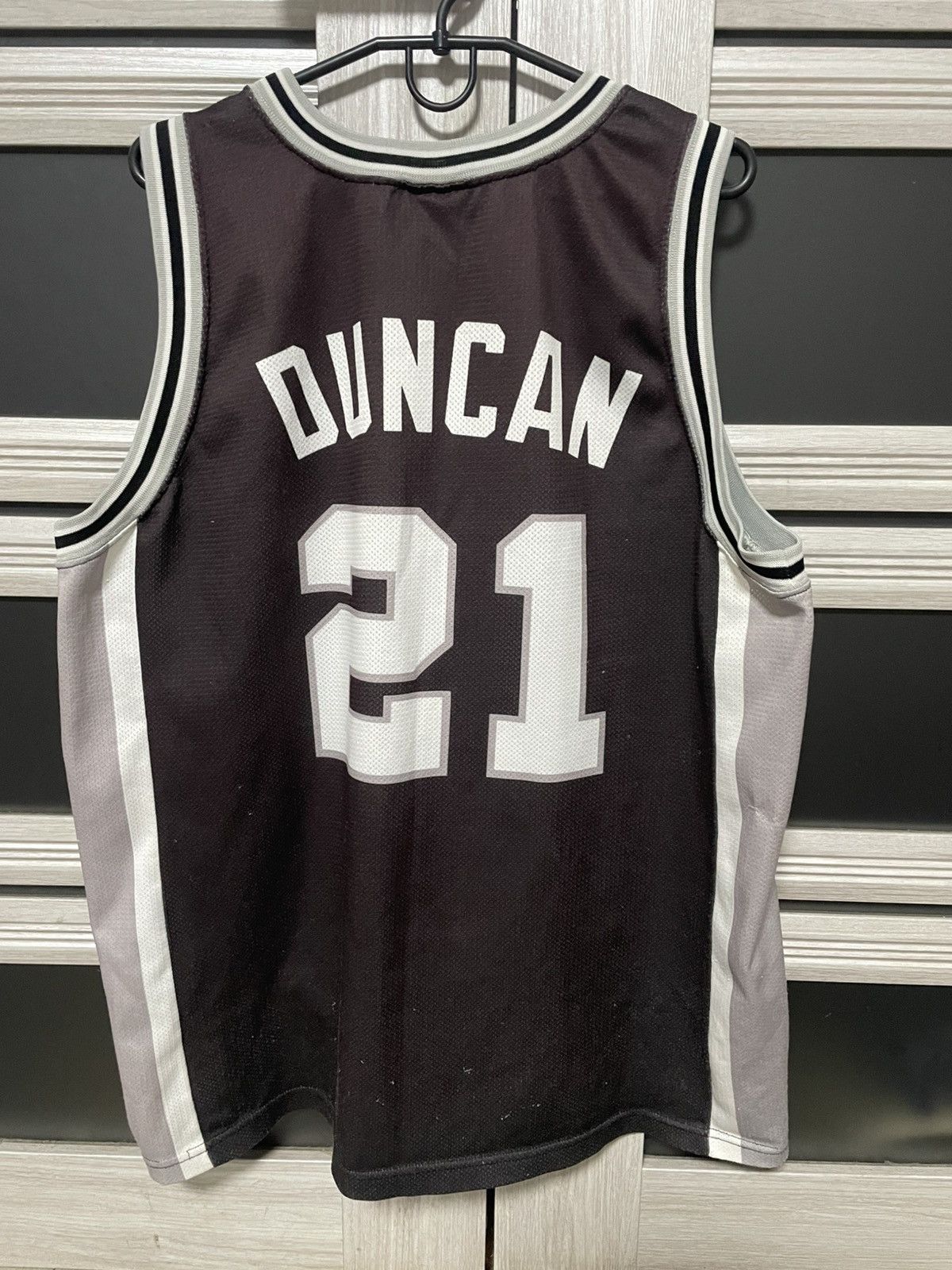 Champion × NBA × Vintage Vintage 1998 San Antonio Spurs Dunkan 21 Champion Jersey Kit Size US XL / EU 56 / 4 - 4 Thumbnail