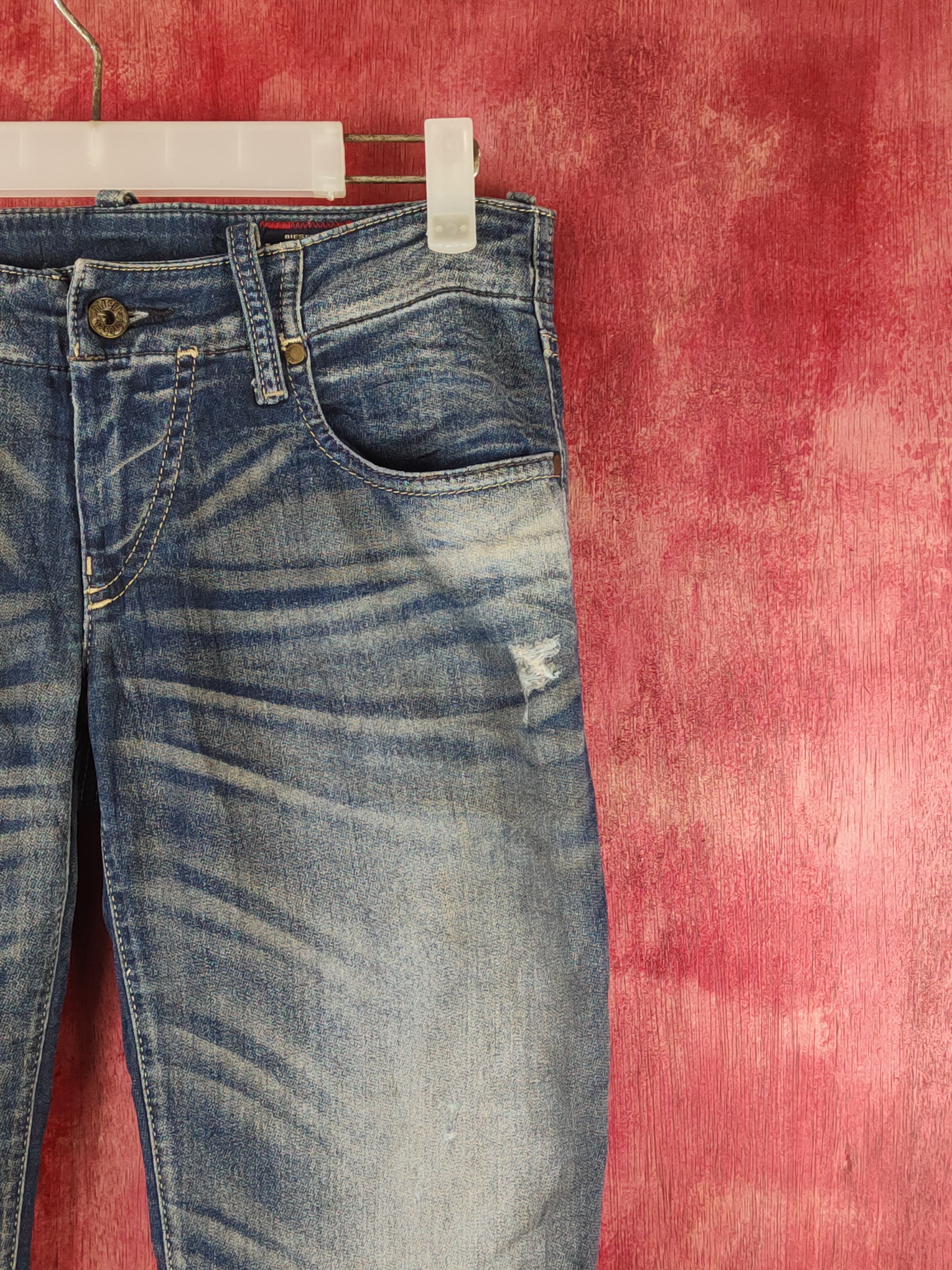 Diesel Diesel Dark Blue Faded Distressed Ripped Jeans #S2354 Size 26" / US 2 / IT 38 - 6 Thumbnail
