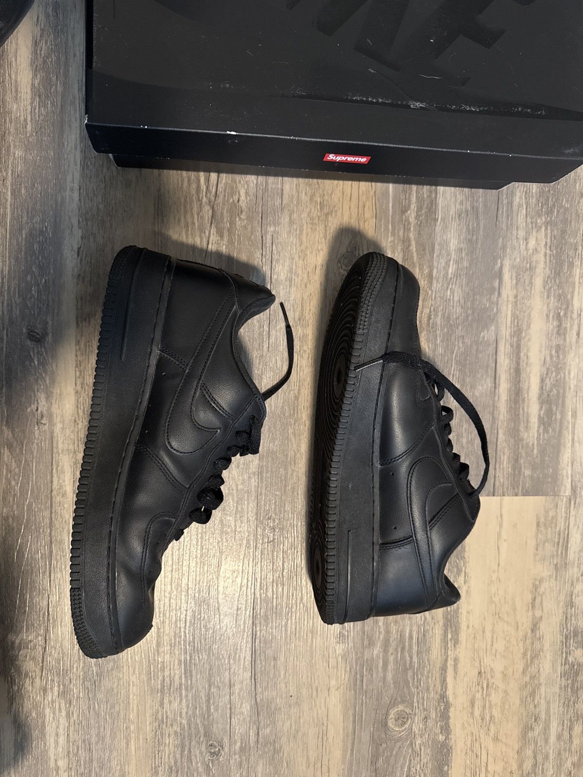 Nike × Supreme Nike x Supreme AF1 Size US 9.5 / EU 42-43 - 4 Thumbnail