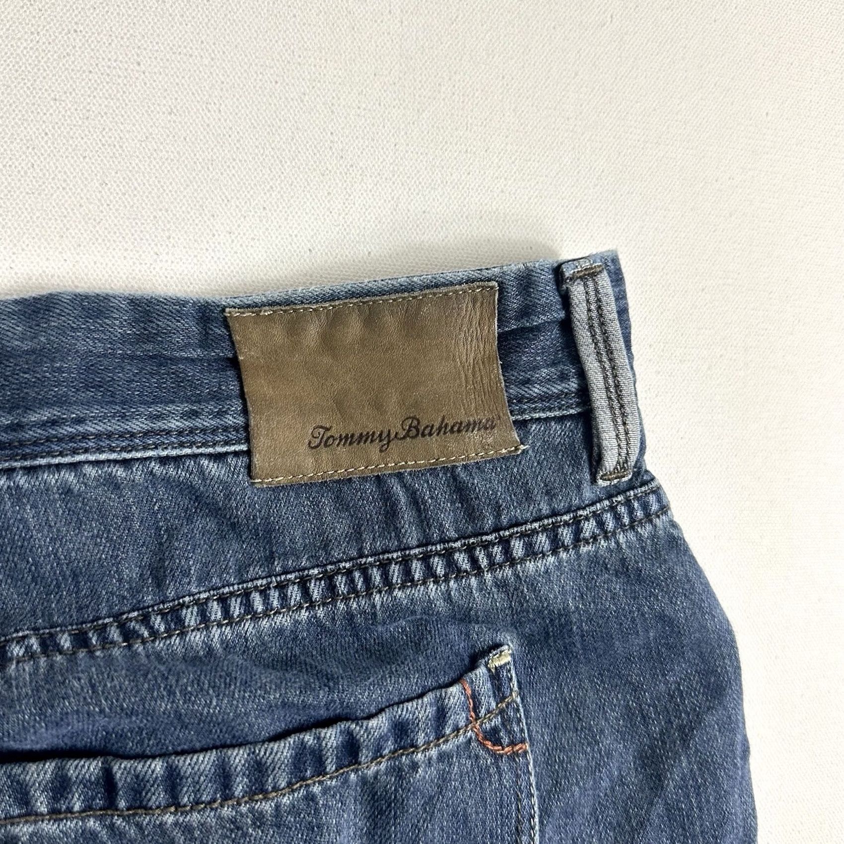 Tommy Bahama Tommy Bahama Jeans Mens Size 42x30 Blue Denim Straight Leg Standard Coin Pocket Size US 42 / EU 58 - 7 Thumbnail