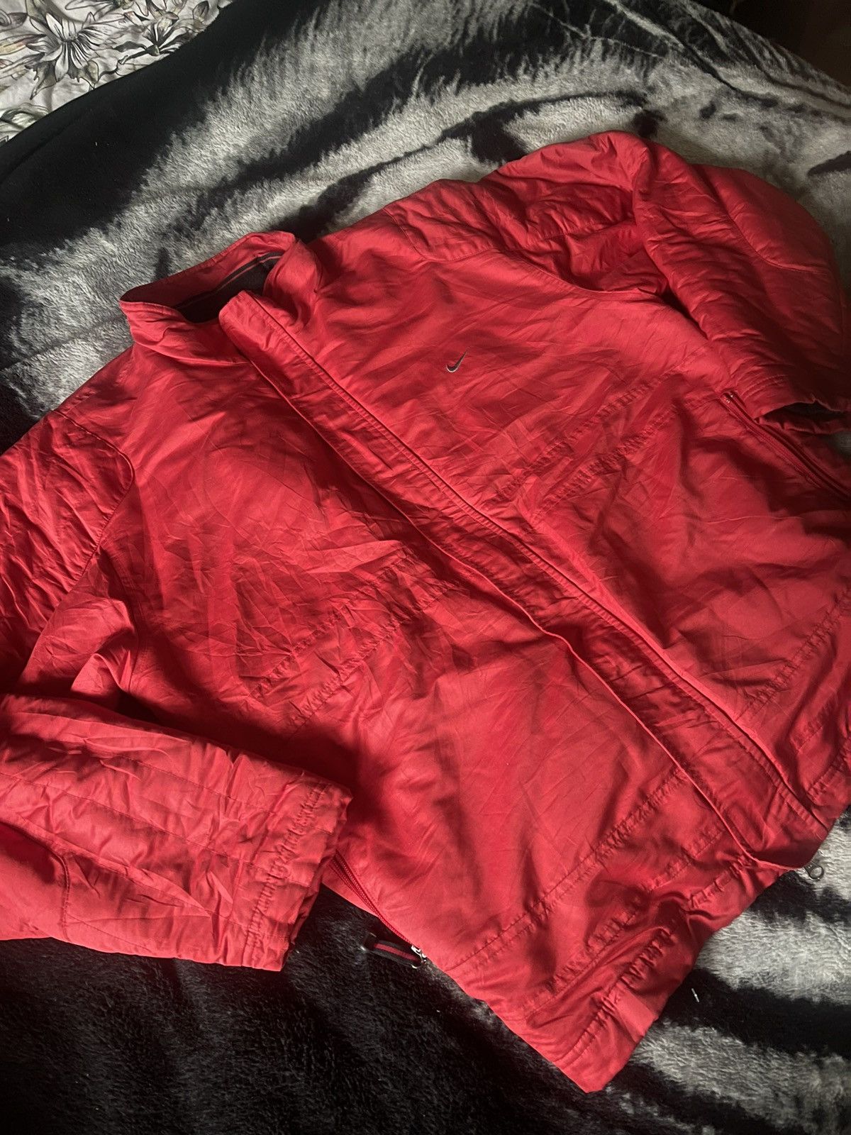 Nike × Vintage Nike 00’s Vintage red shine y2k puffer jacket Size US XL / EU 56 / 4 - 2 Thumbnail