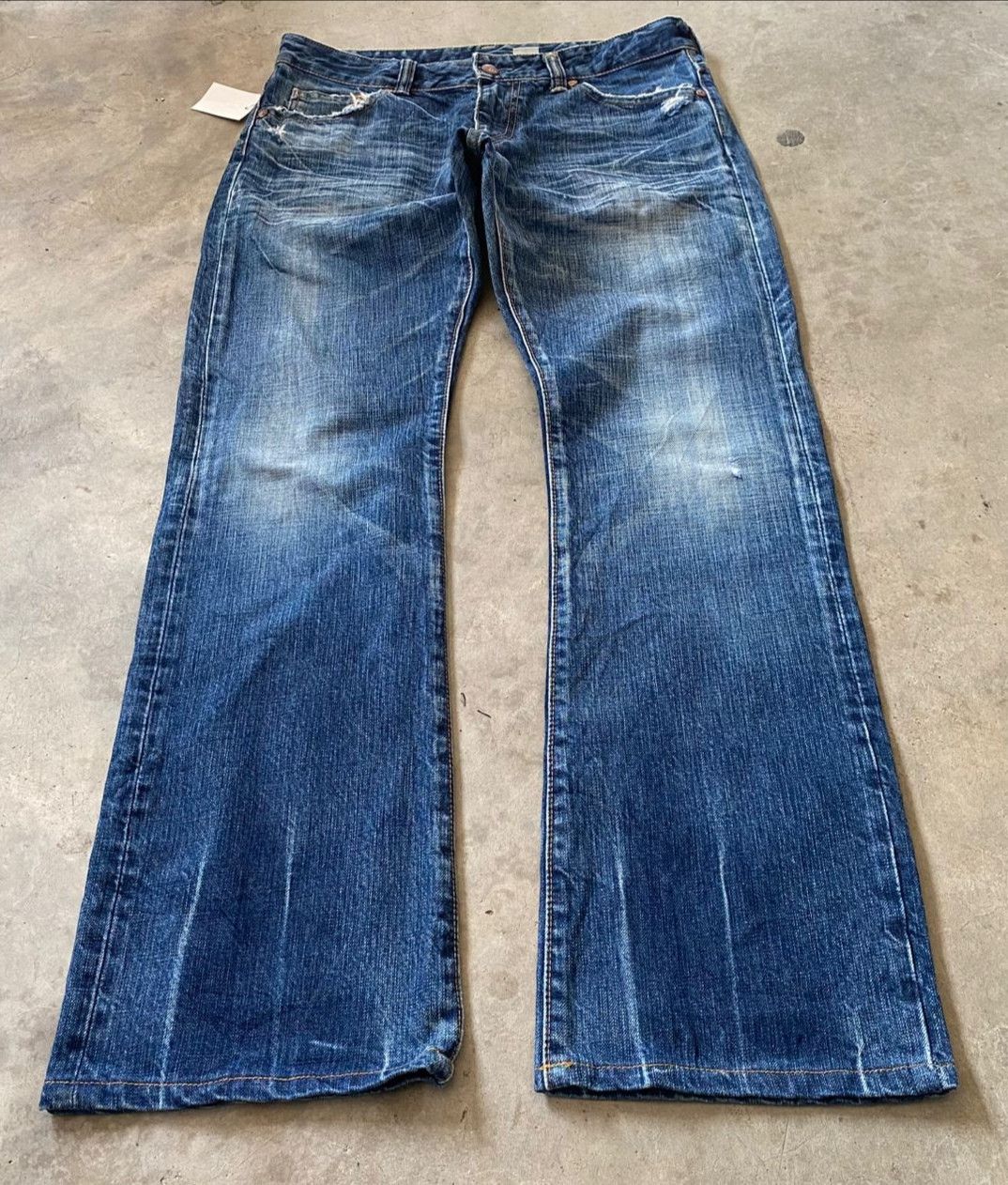 Japanese Brand Vintage River & Blue Flare Distressed Denim Size US 32 / EU 48 - 1 Thumbnail