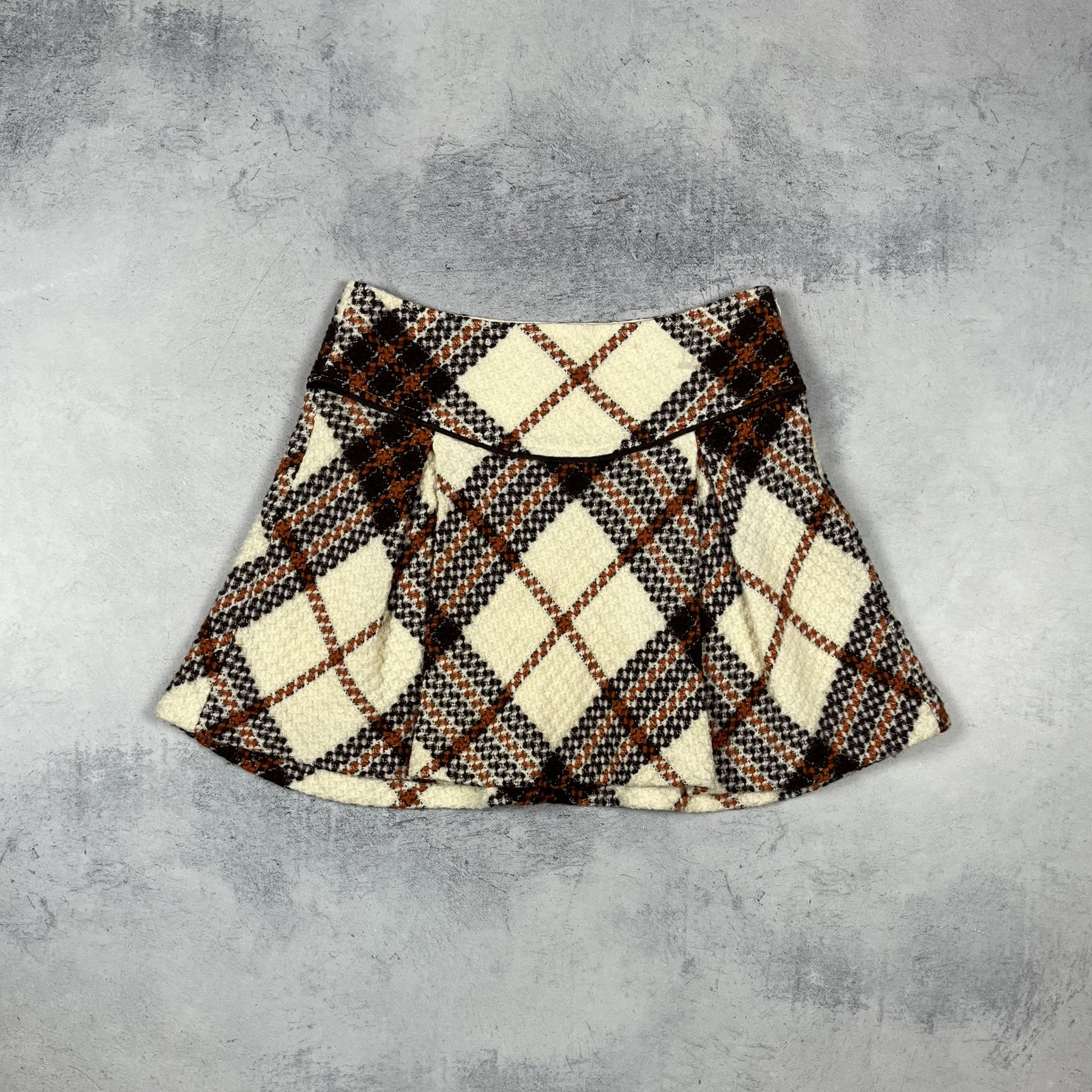 Burberry Burberry Blue Label Wool Tweed Mini Skirt size 38 Size 28" / US 6 / IT 42 - 2 Thumbnail