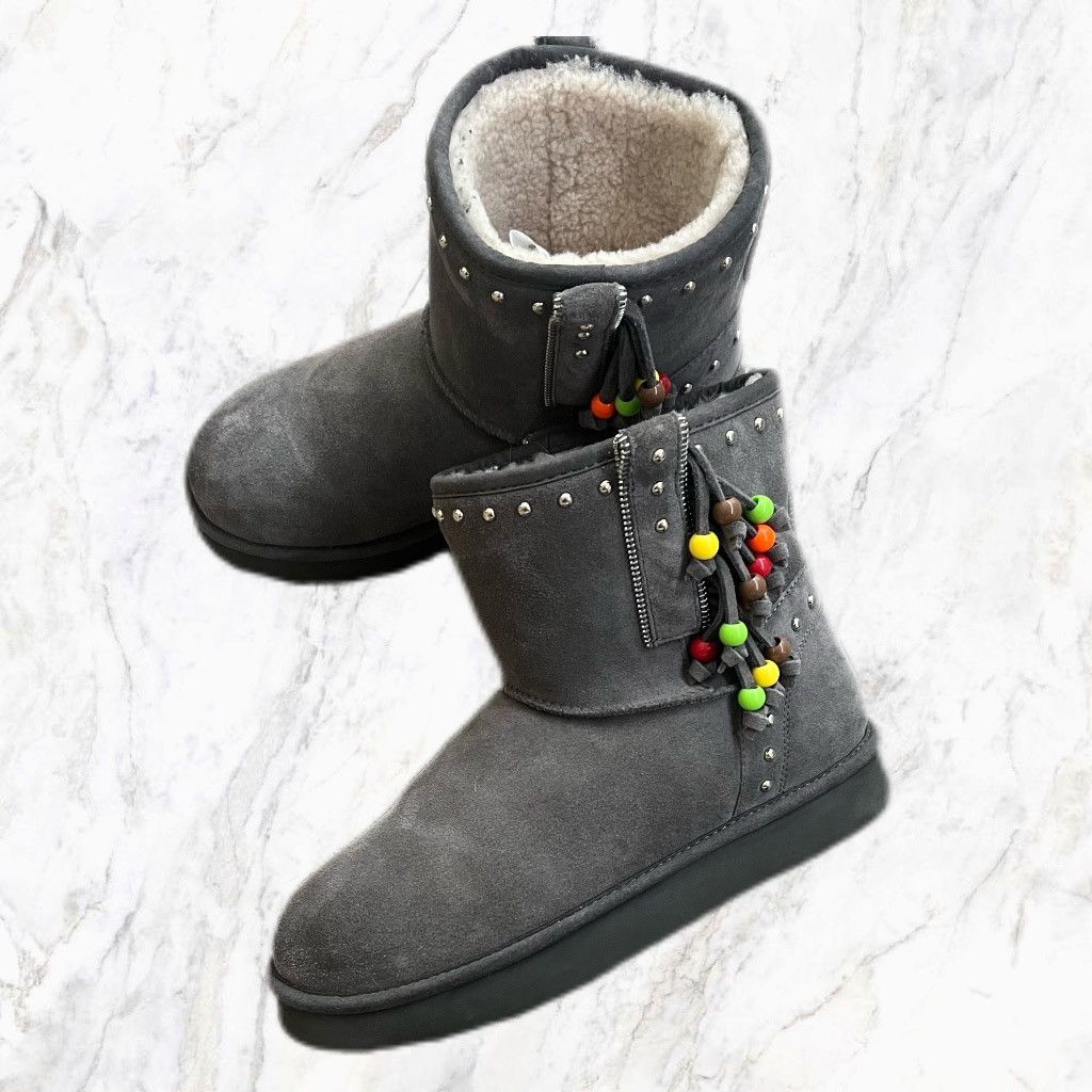 Other bazo 1199 surfer bead ugg boots | Grailed