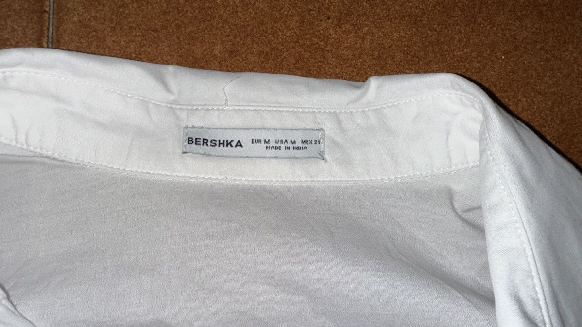 Bershka White cropped shirt Size M / US 6-8 / IT 42-44 - 2 Thumbnail