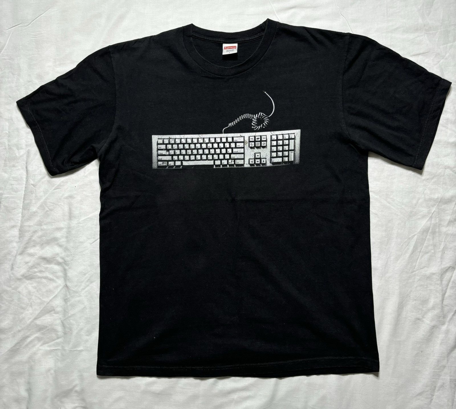 Supreme Supreme Keyboard Tee Size US L / EU 52-54 / 3 - 1 Thumbnail