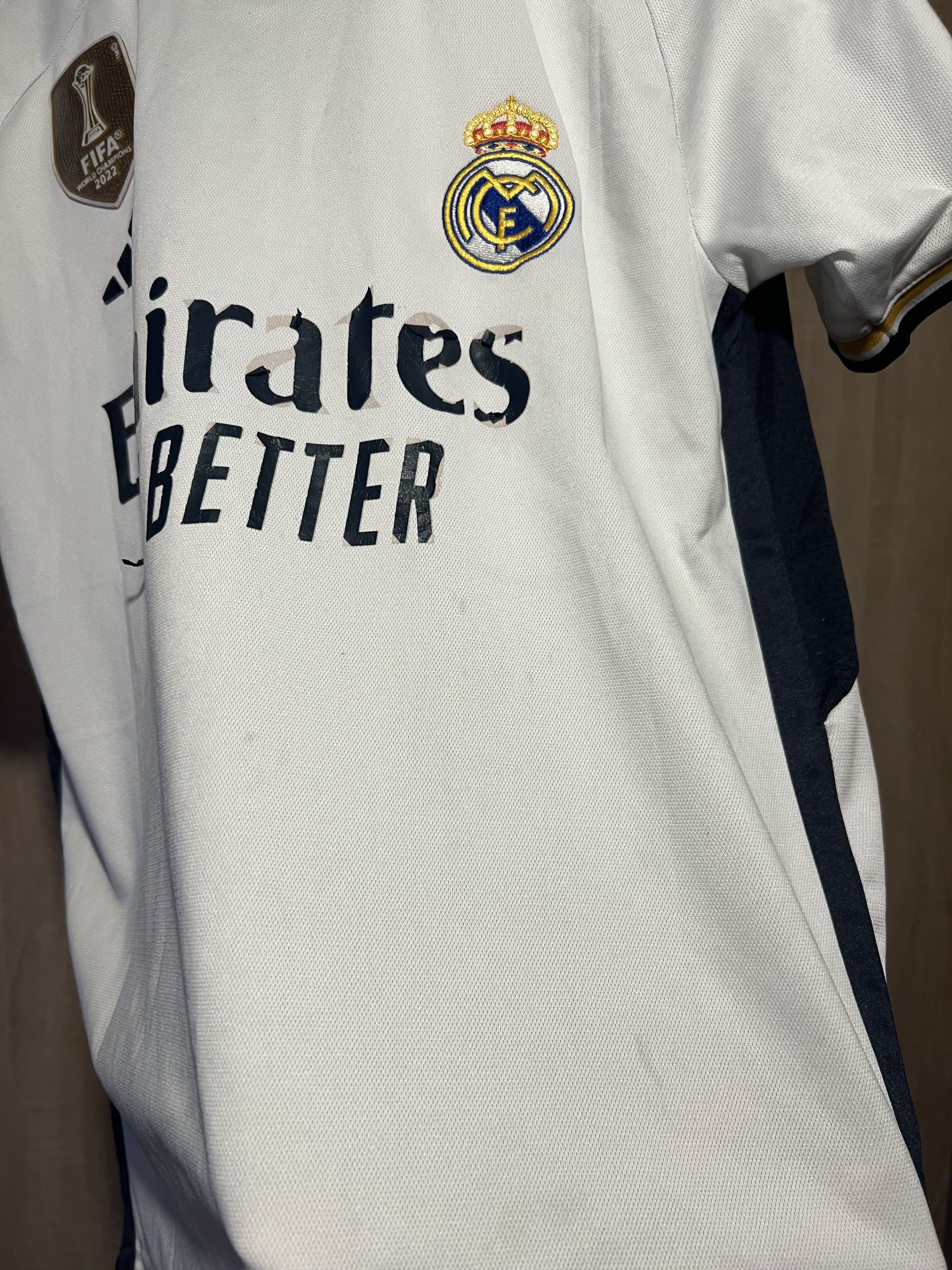 Adidas Jersey Real Madrid Vini Jr Size US S / EU 44-46 / 1 - 4 Thumbnail