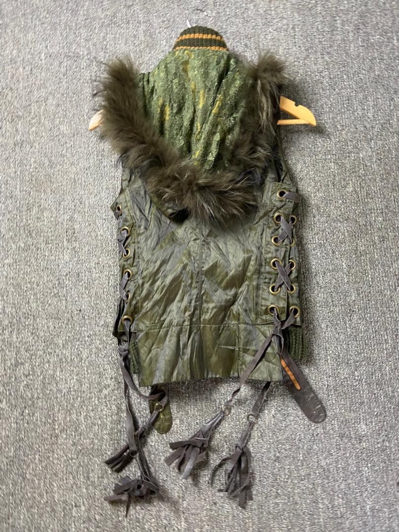 Japanese Brand FULUNZI Brand Utility Vest with Fur Trim (205) Size US L / EU 52-54 / 3 - 5 Thumbnail