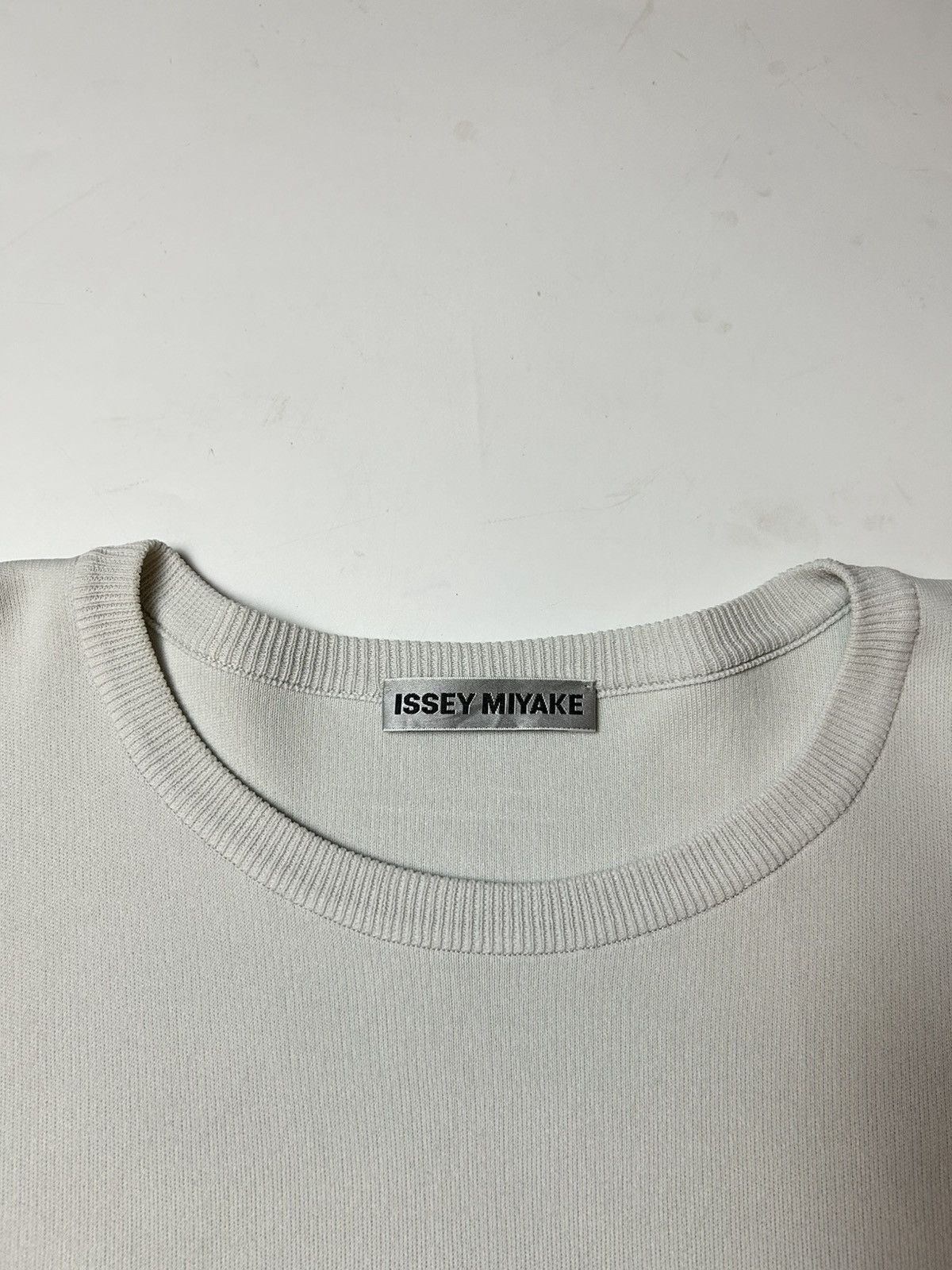 Designer × Issey Miyake × Japanese Brand ISSEY MIYAKE T-SHIRT Size ONE SIZE - 5 Thumbnail