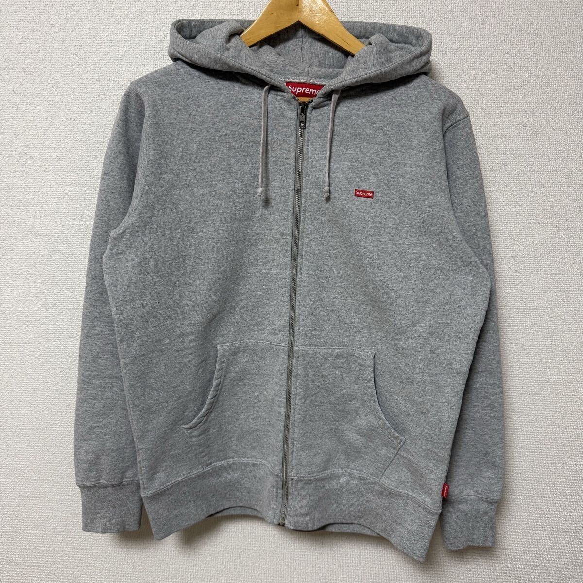 トップス supreme Muta Zip Up Hooded Sweatshirt Supreme Muta Zip Up Hooded Sweatshirt (FW23) - $178