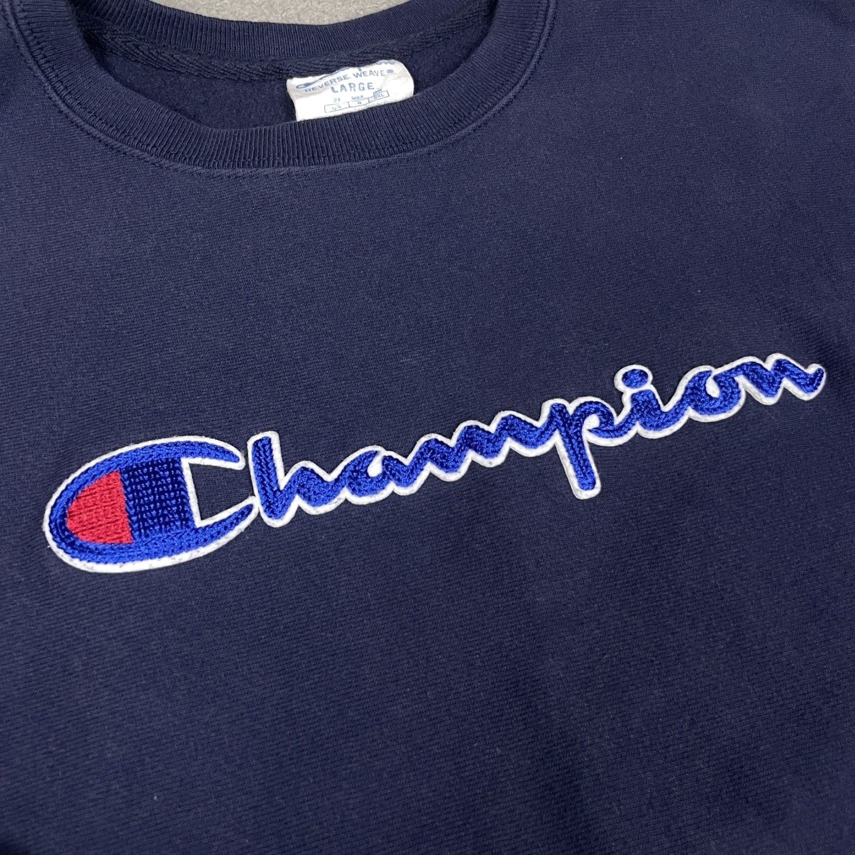 Champion VINTAGE Champion Sweatshirt Womens Large Reverse Weave Embroidered Logo Cropped Pullover Size L / US 10 / IT 46 - 4 Thumbnail