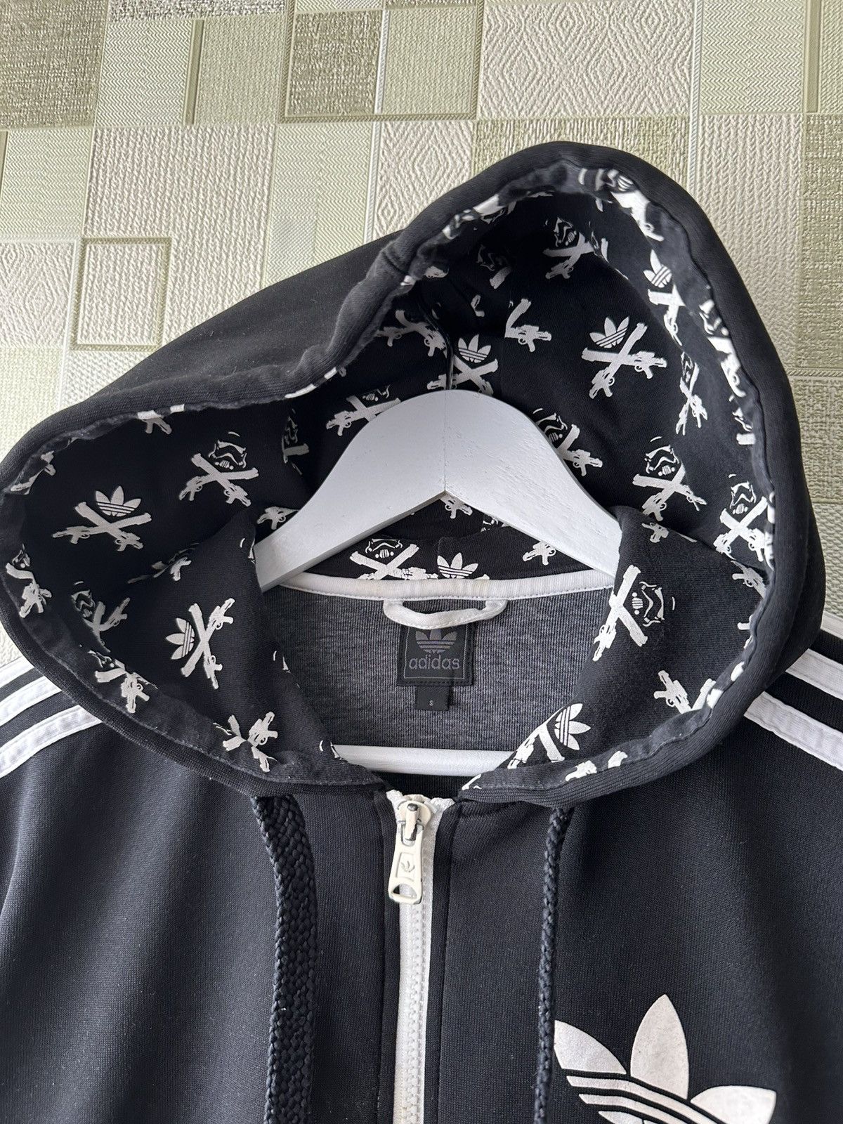 Adidas × Star Wars Adidas RARE! Star Wars hoodie S 8/10 Size US S / EU 44-46 / 1 - 9 Thumbnail
