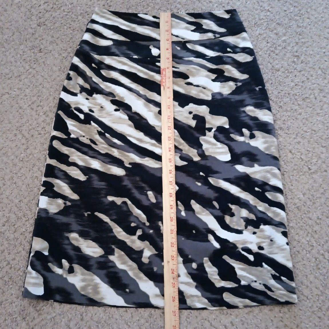 Worthington Worthington Skirt Gray Camouflage Midi Pencil Lined Size 6 Women Regular Polyester Vintage No Size 28" / US 6 / IT 42 - 4 Thumbnail