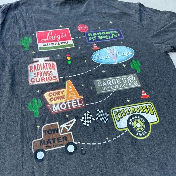 Disney NEW CARS DISNEY LIGHTNING MCQUEEN VINTAGE WASH GRAPHIC TEE L Size US L / EU 52-54 / 3 - 4 Thumbnail