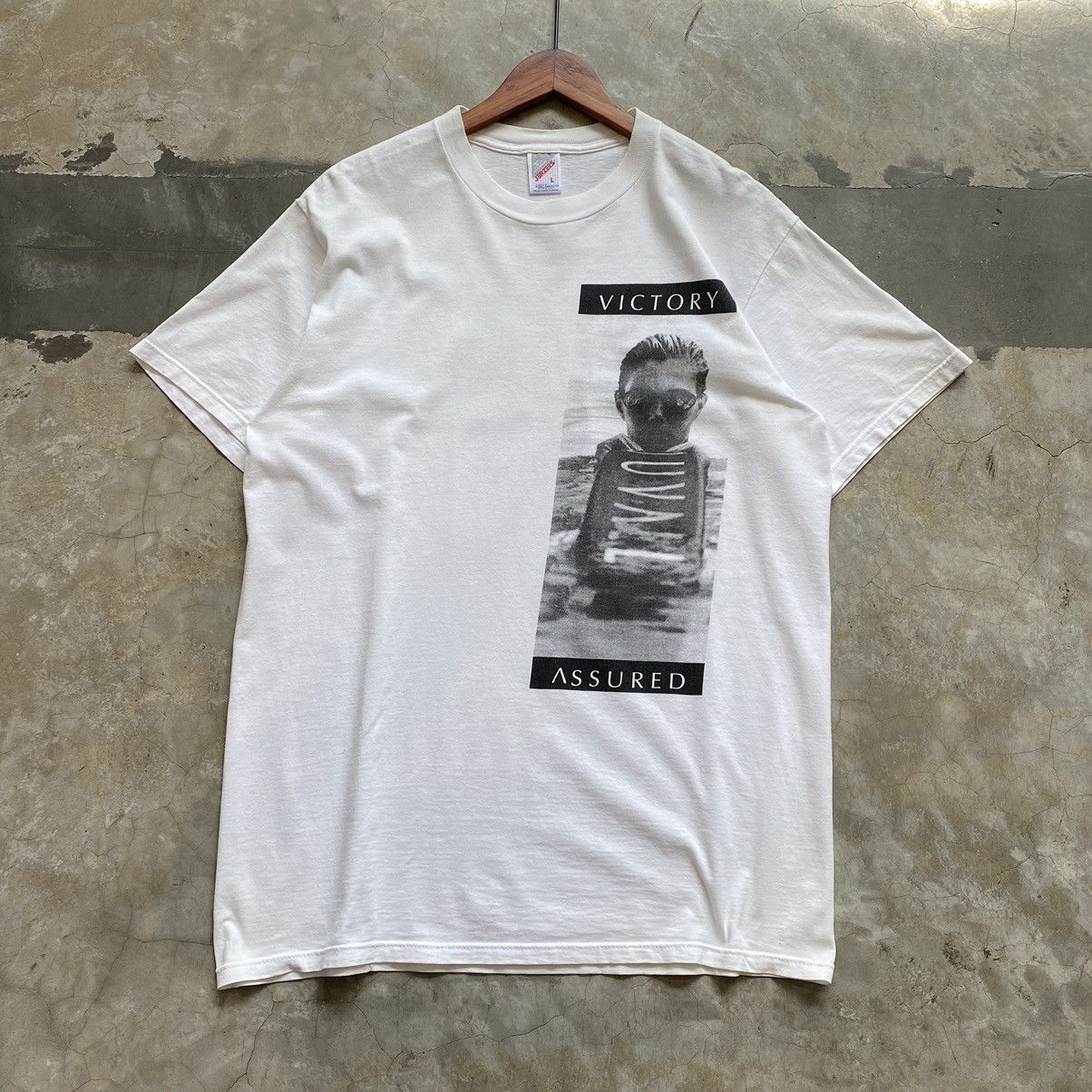 Vintage Vintage 90s Men’s model Water Sport Photography Tee. Size US L / EU 52-54 / 3 - 2 Thumbnail