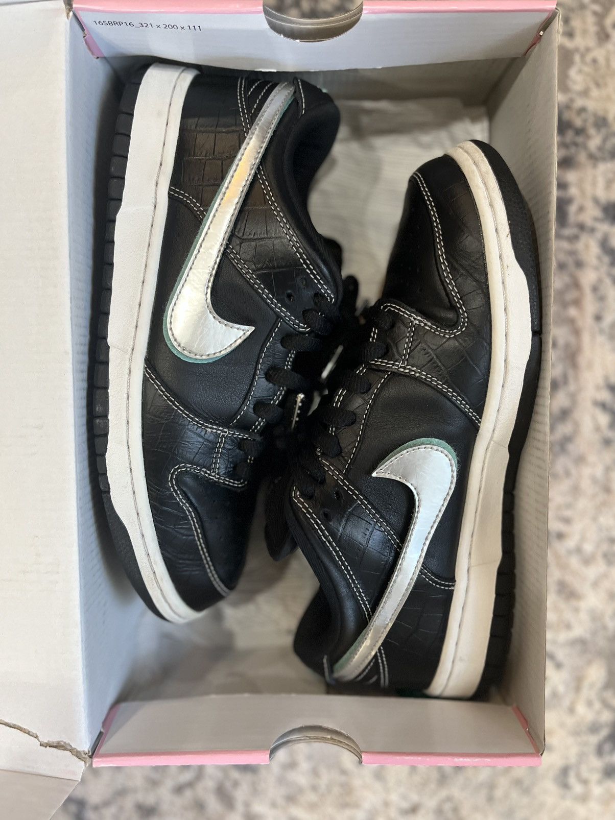 Diamond Supply Co. × Nike Nike SB Dunk Low Pro OG QS Size US 8 / EU 41 - 10 Thumbnail