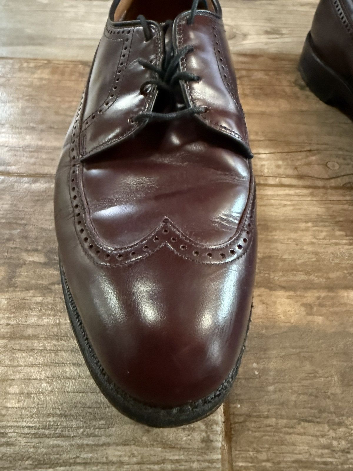 Allen Edmonds Allen Edmonds Richmond 9.5 D Burgundy Broque Wingtip Oxford Size US 9.5 / EU 42-43 - 4 Thumbnail