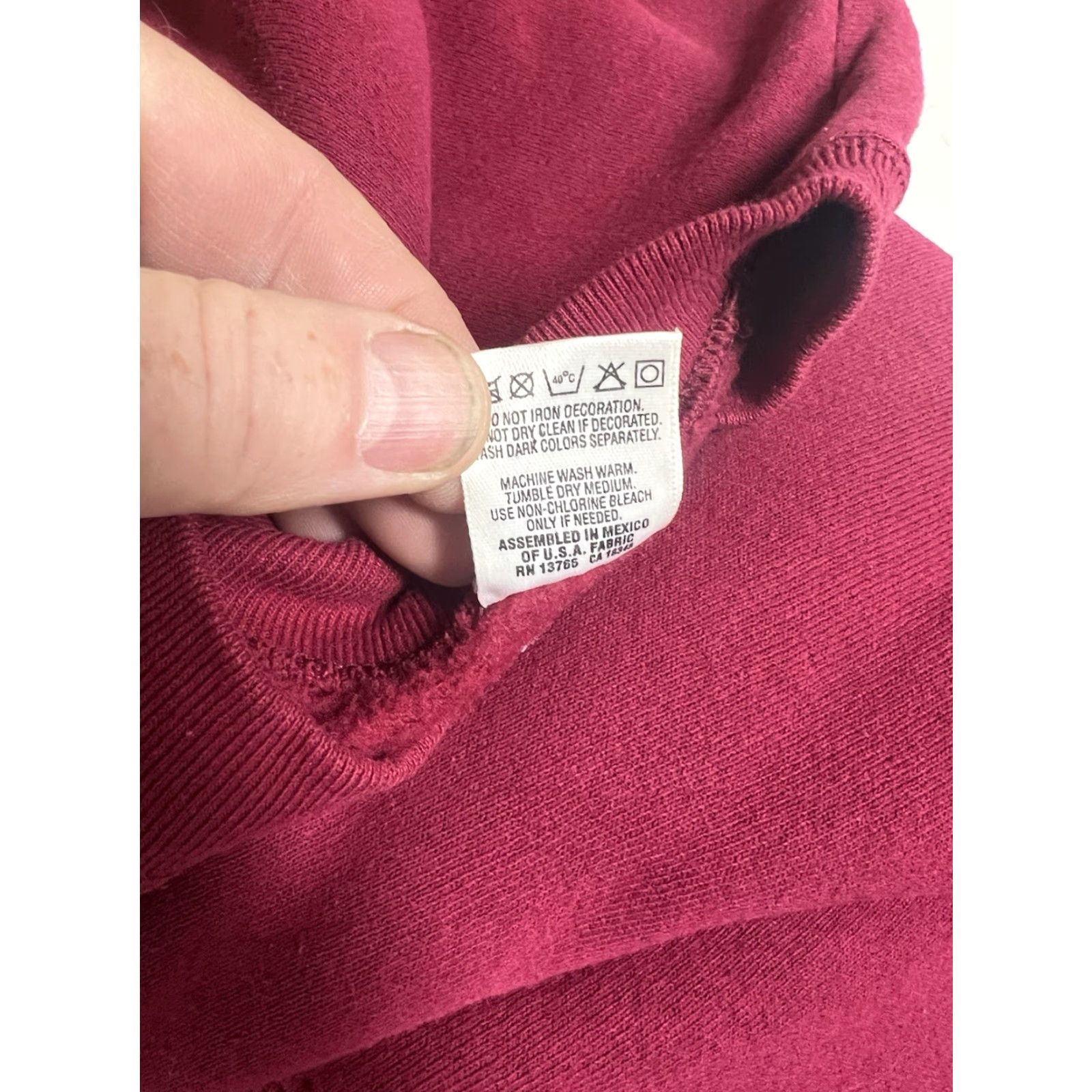 Fruit Of The Loom VINTAGE Fruit of the Loom Red Sweatshirt XL Unisex Adults Crew Neck Boxy Cotton Blend Coyote Chase Running Race Smith Valley NV BETA SIGMA PHI Size US XL / EU 56 / 4 - 4 Thumbnail