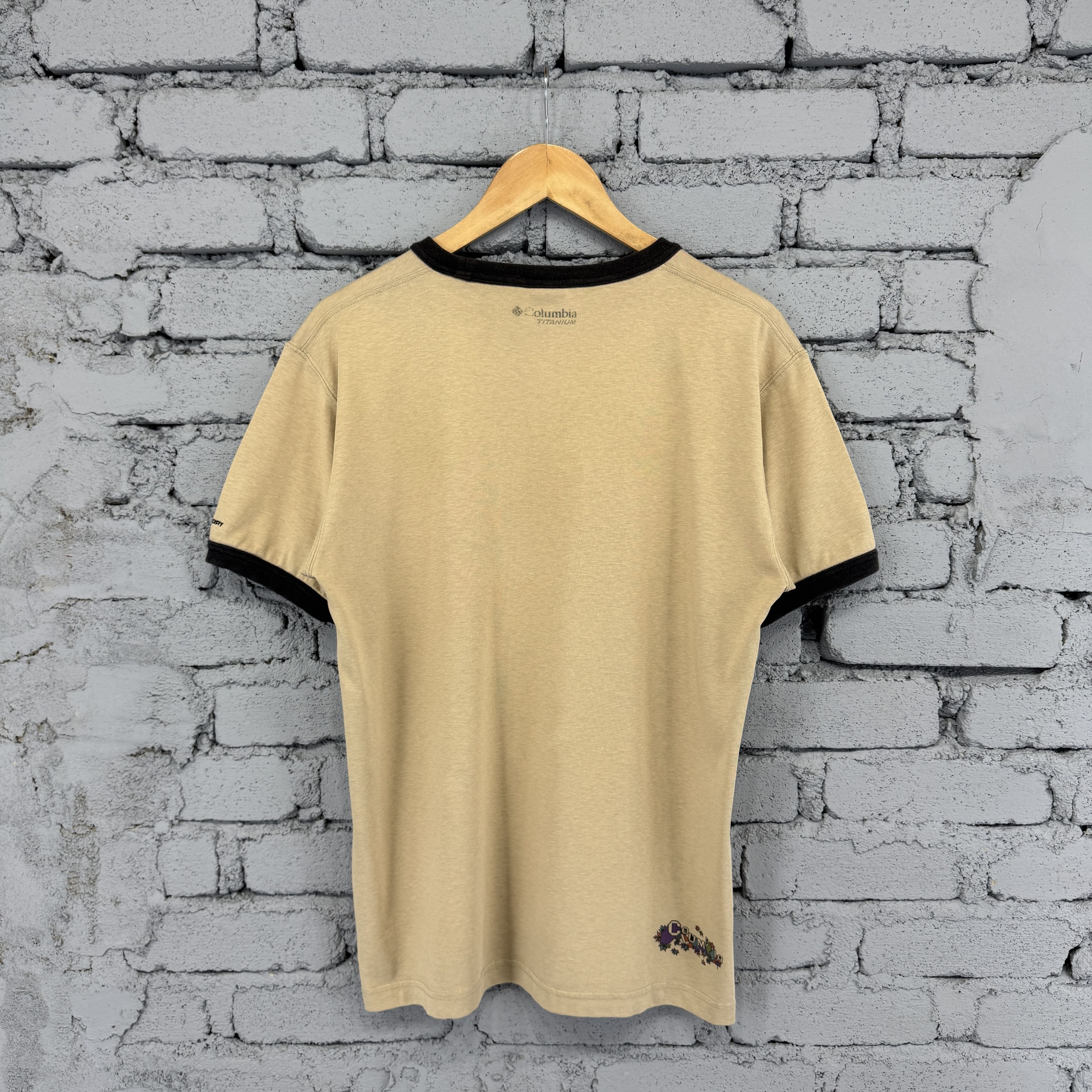 Columbia Vintage 00s Columbia Ringer Tree Graphic "GROUND PEACE" Tee Size US L / EU 52-54 / 3 - 2 Thumbnail