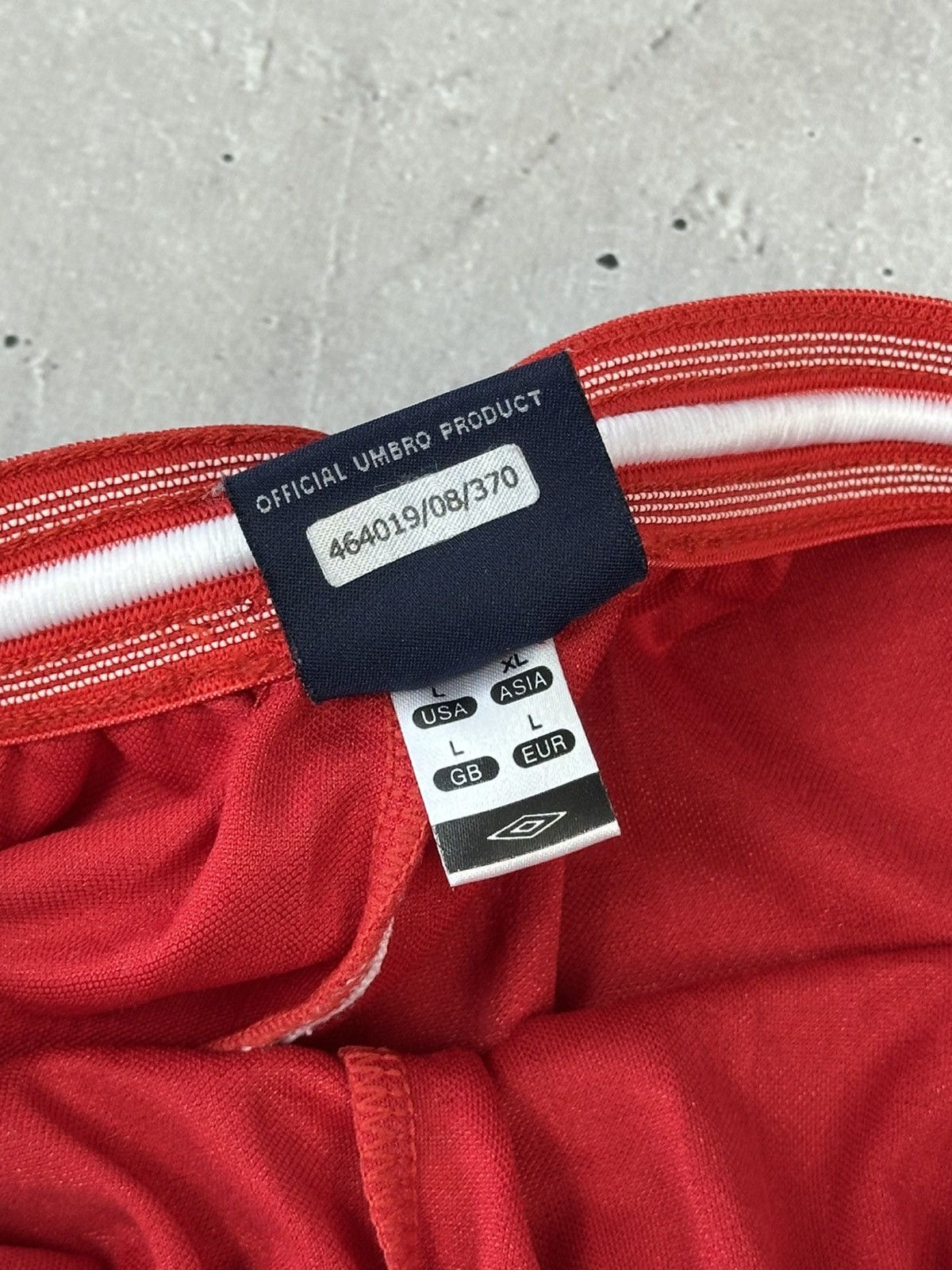 Umbro Vintage Umbro Monogram Red Soccer Jersey Shorts Size US 34 / EU 50 - 7 Thumbnail