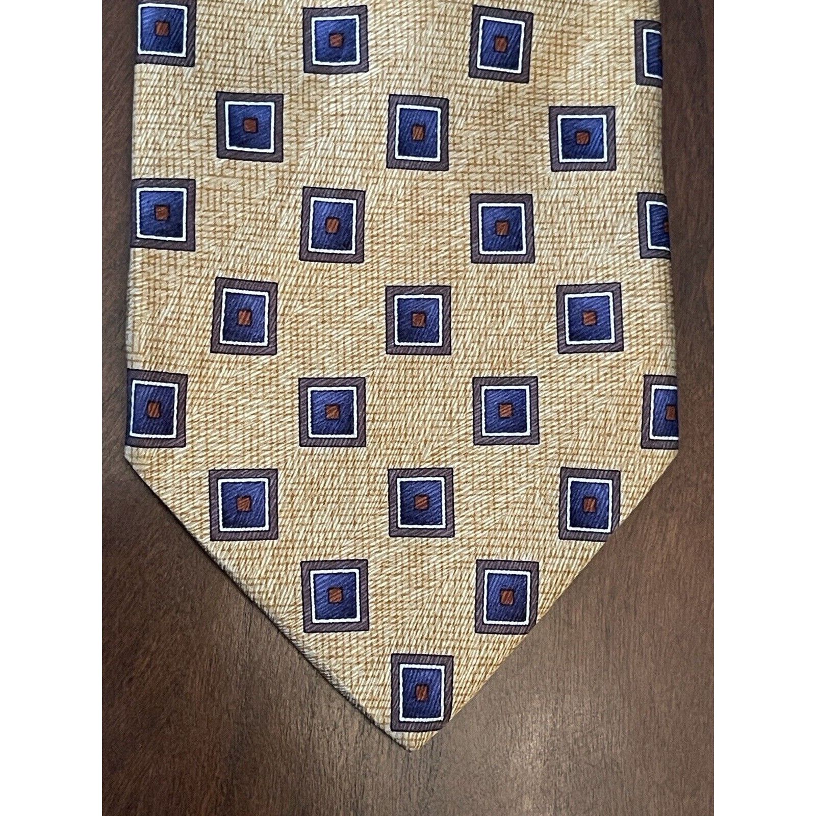 Jos. A. Bank Jos. A. Bank Gold Blue Men’s Neck Tie Made In Italy Size ONE SIZE - 1 Thumbnail