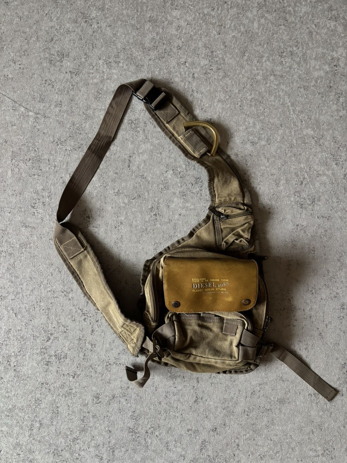 VINTAGE DIESEL CROSSBODY SLING BAG MILITARY STYLE