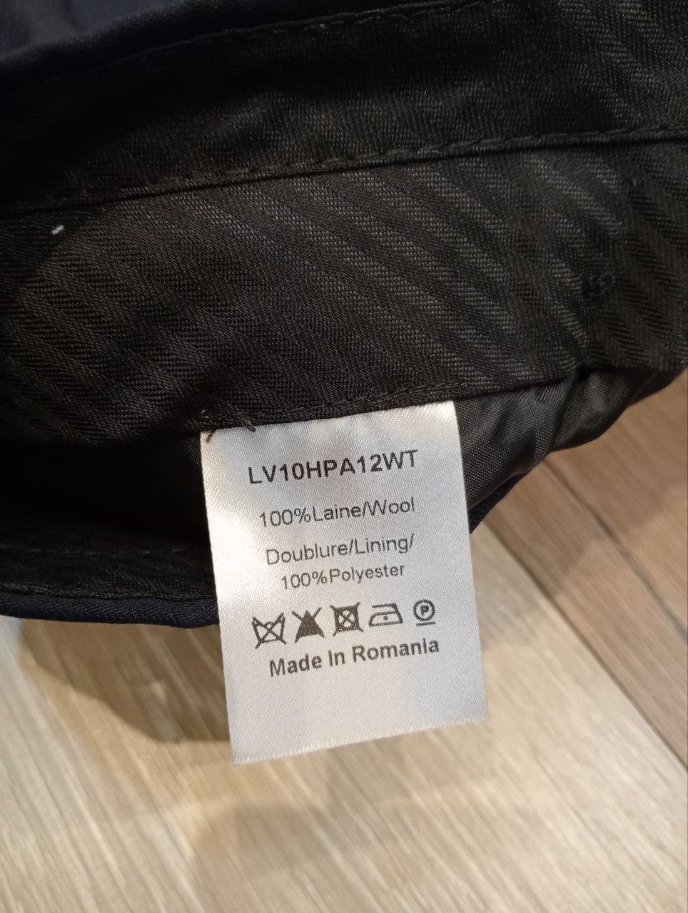 Louis Vuitton LUXURY LOUIS VUITTON UNIFORMES LAINE WOOL PANTS - SIZE 52 Size US 36 / EU 52 - 8 Thumbnail