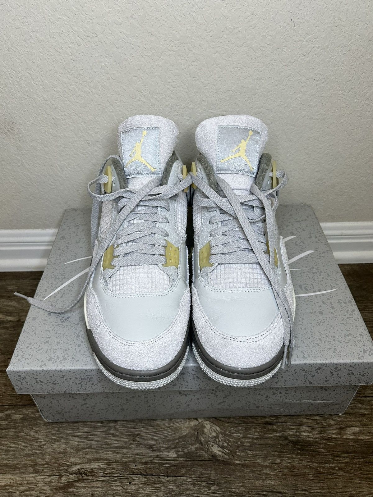 Jordan Brand Jordan 4 Retro SE Craft ‘Photon Dust’ Size US 11.5 / EU 44-45 - 3 Thumbnail