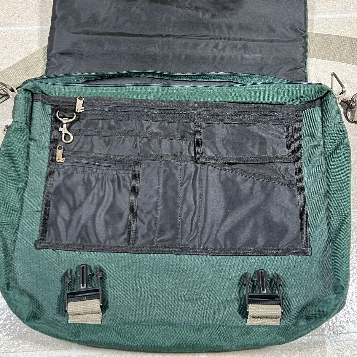 Vintage Vintage North West Laptop Messenger Bag Side Bag Briefcase Size ONE SIZE - 5 Thumbnail