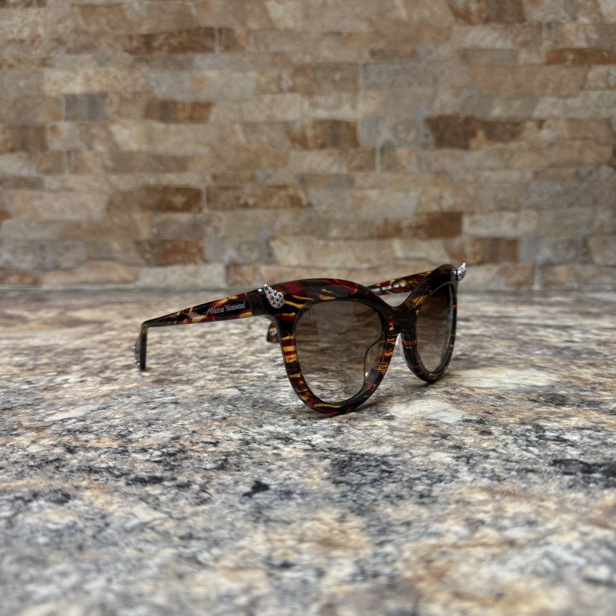 Vivienne Westwood Vivienne Westwood Cat Eye Tortoise Shell Sunglasses Size ONE SIZE - 3 Thumbnail