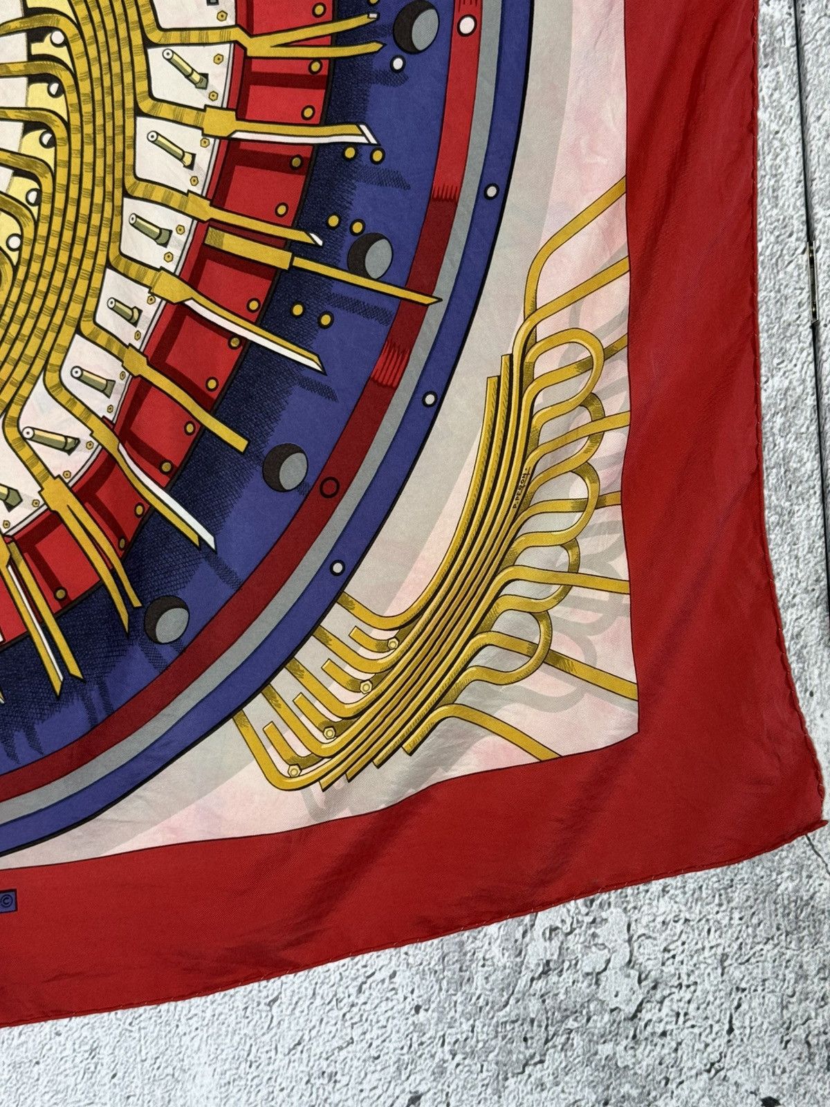 Hermes Hermes 'Alternateur' Silk Scarf Designed by Pierre Peron Size ONE SIZE - 12 Thumbnail