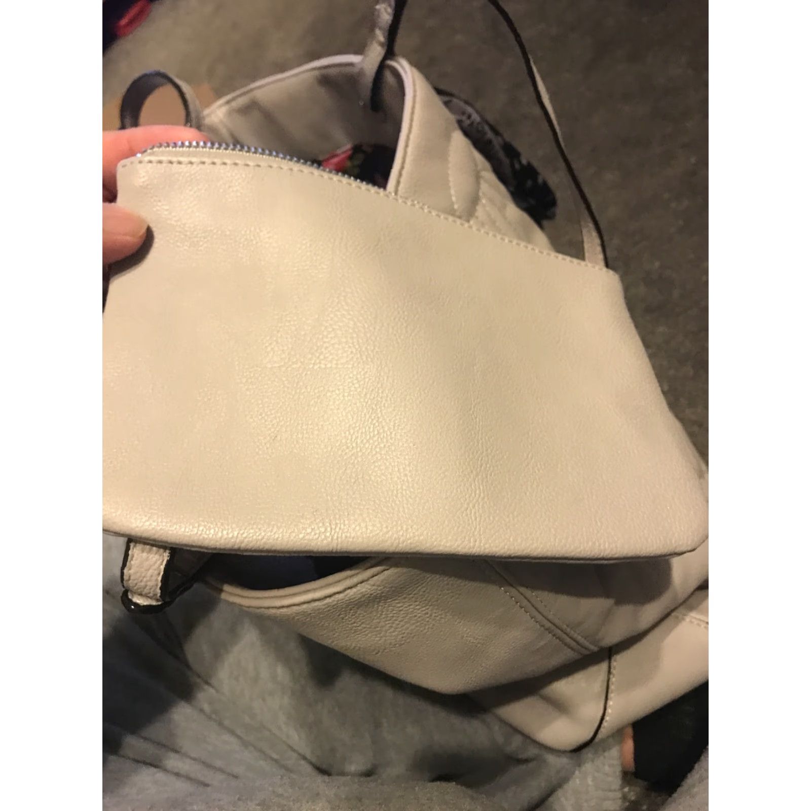 Betsey Johnson Betsey Johnson Purse Large Shoulder Bag Faux Leather Light Gray Women Large Size ONE SIZE - 7 Thumbnail