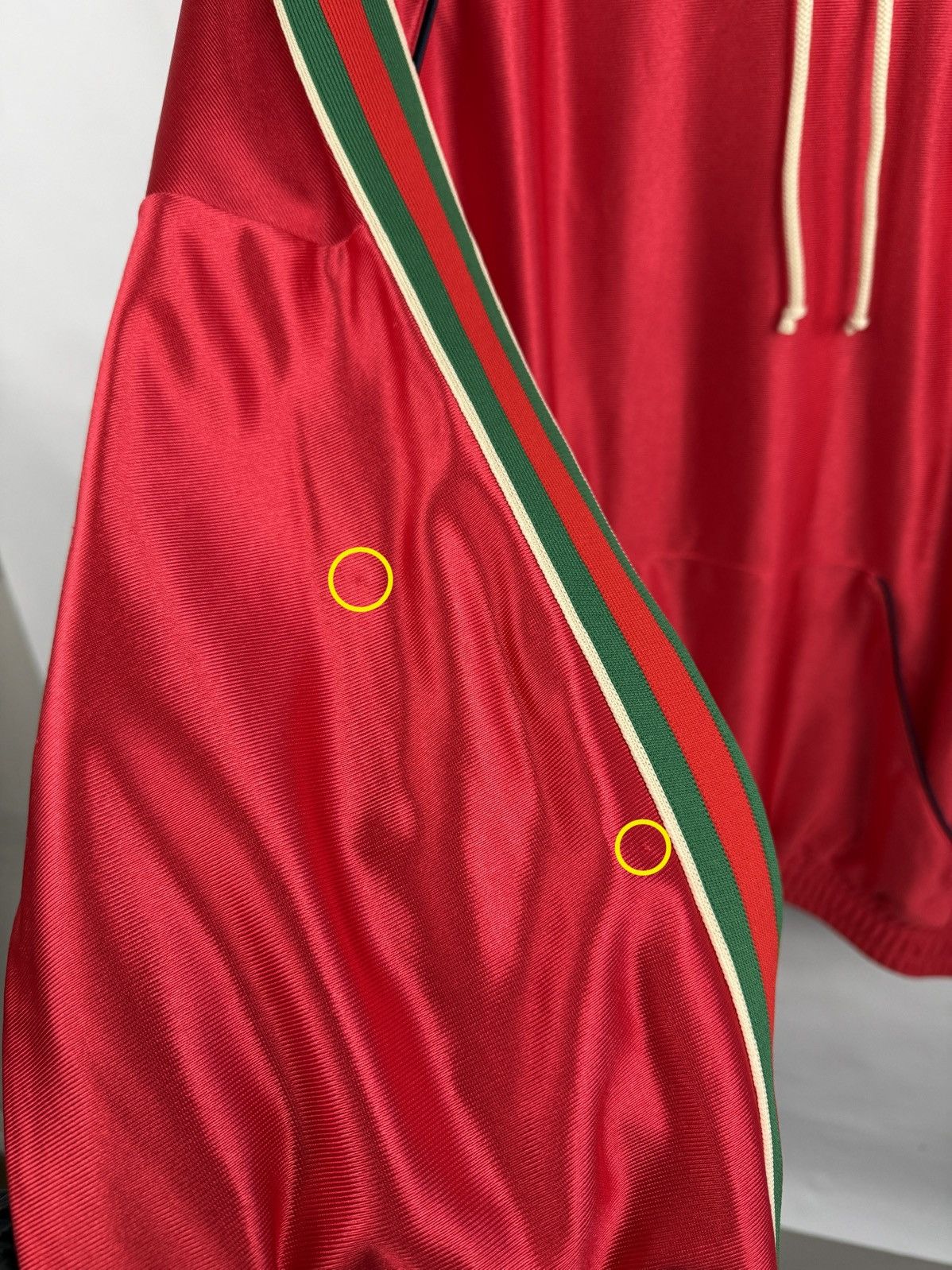 Gucci 🇮🇹 RRP $1550 Gucci Web Stripe Shiny Jersey Hoodie Rare Size US M / EU 48-50 / 2 - 15 Thumbnail