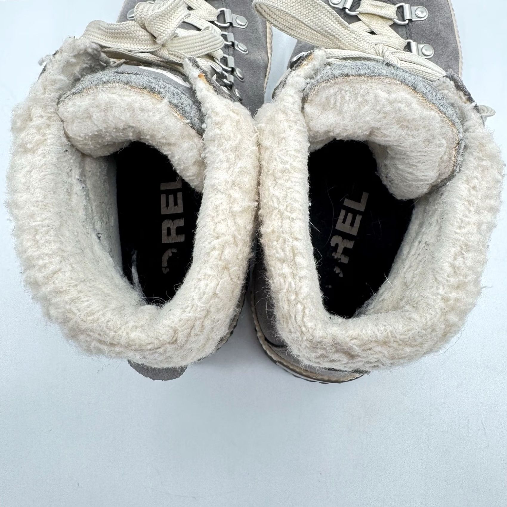& Other Stories SOREL Out 'N About Chukka Boots Waterproof Suede Gray Faux Fur Trim Sz 9 Womens Size US 9 / IT 39 - 7 Thumbnail