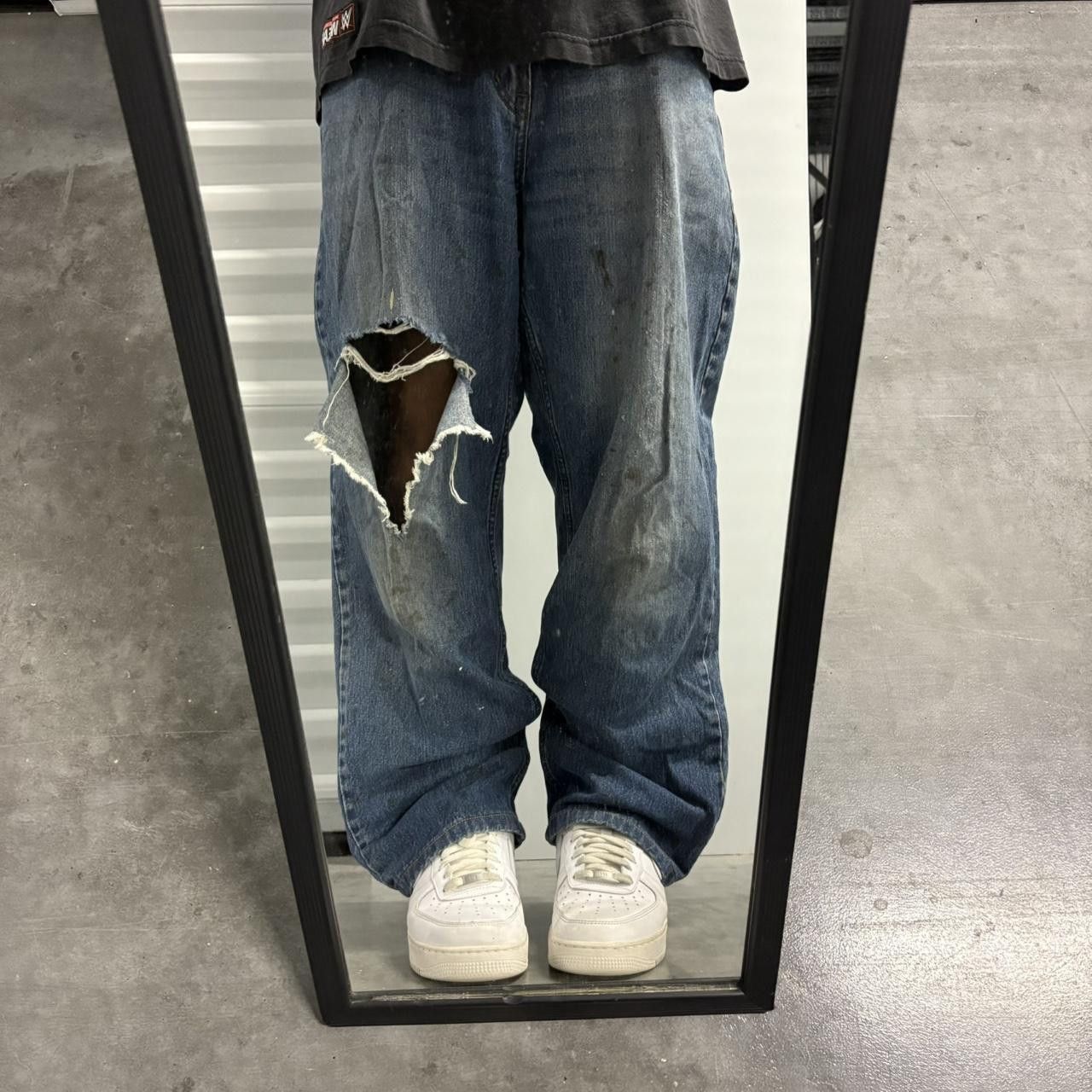 Old Navy Vintage Y2K/2000s Baggy Old navy Streetwear Style Medium Wash ripped Denim Jeans! Size US 38 / EU 54 - 1 Thumbnail