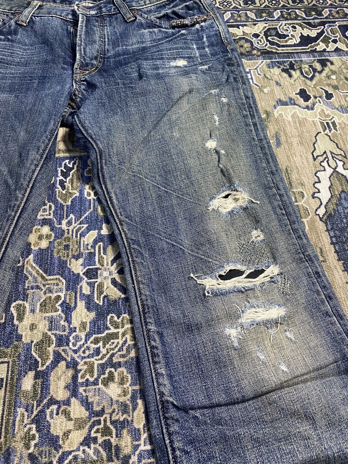 Japanese Brand Bartack Distressed Jeans Size US 32 / EU 48 - 4 Thumbnail