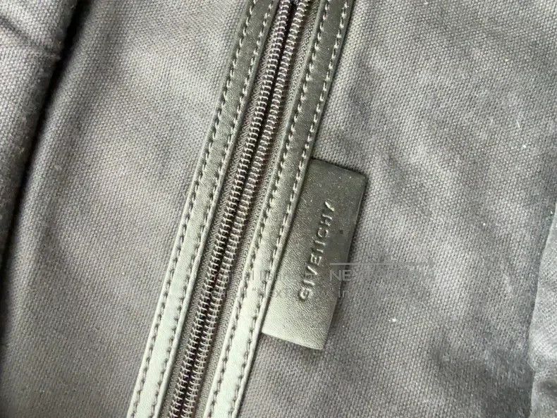 Givenchy Givenchy Black Backpack (Purchased in the USA) Size ONE SIZE - 3 Thumbnail