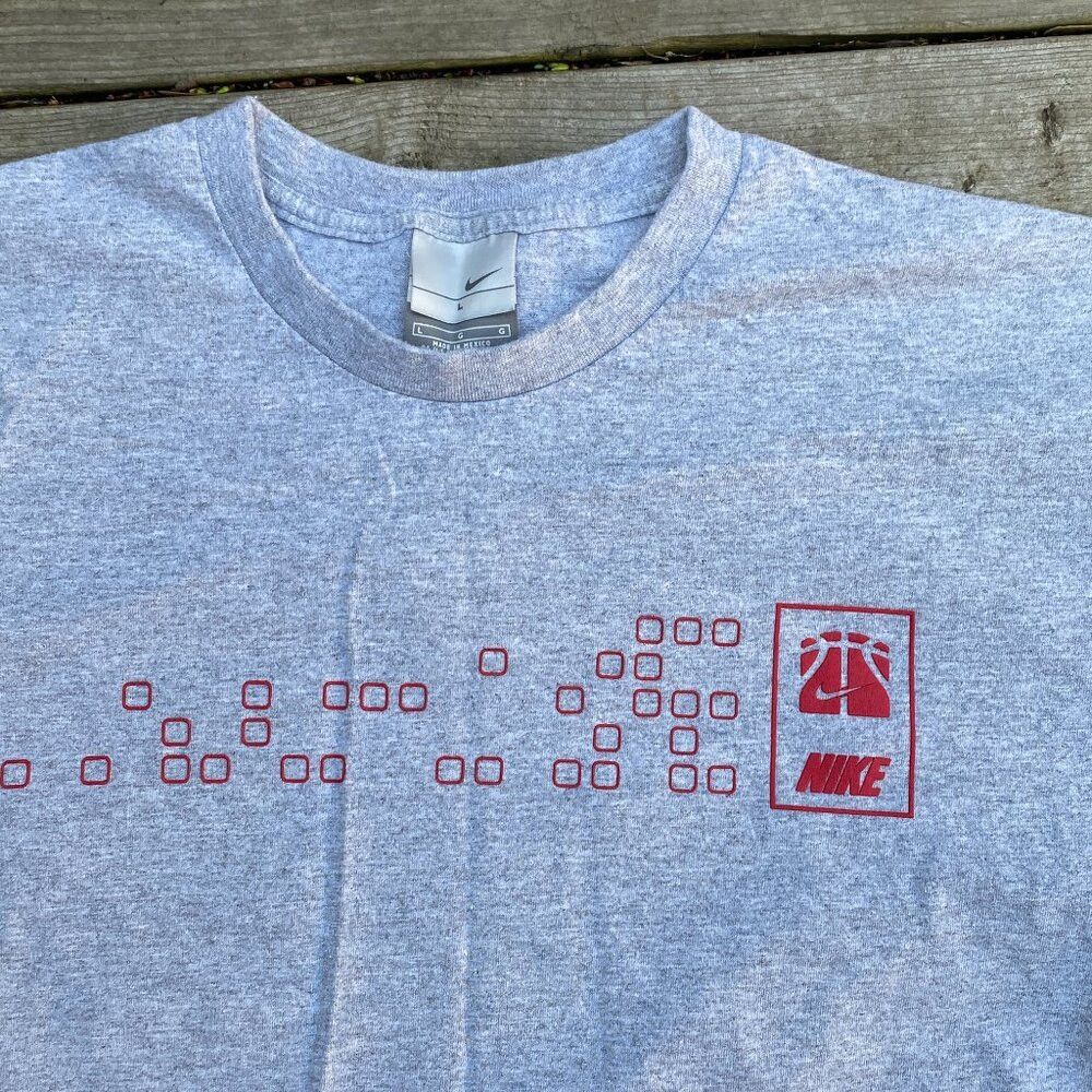 Vintage 1999 Nike Basketball T Shirt Gray Large