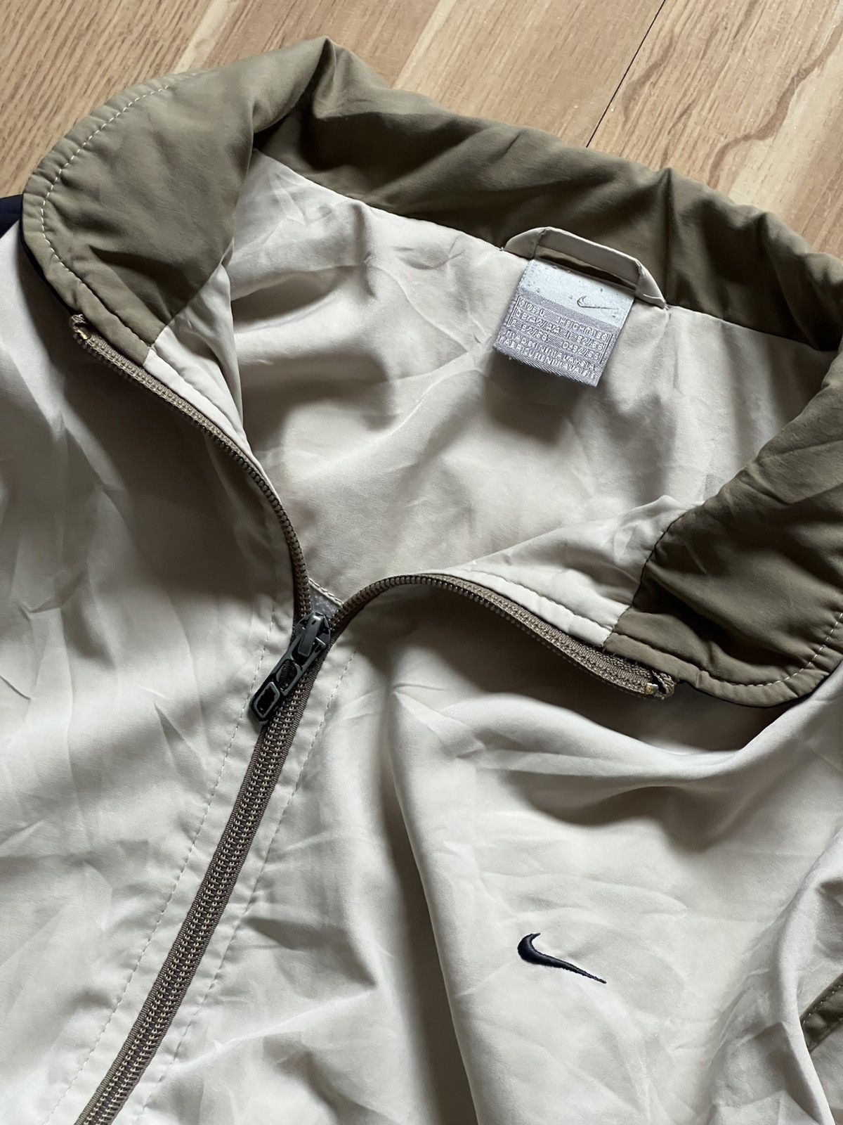 Nike Nike vintage windbreaker y2k style beige drill hype Size US L / EU 52-54 / 3 - 6 Thumbnail