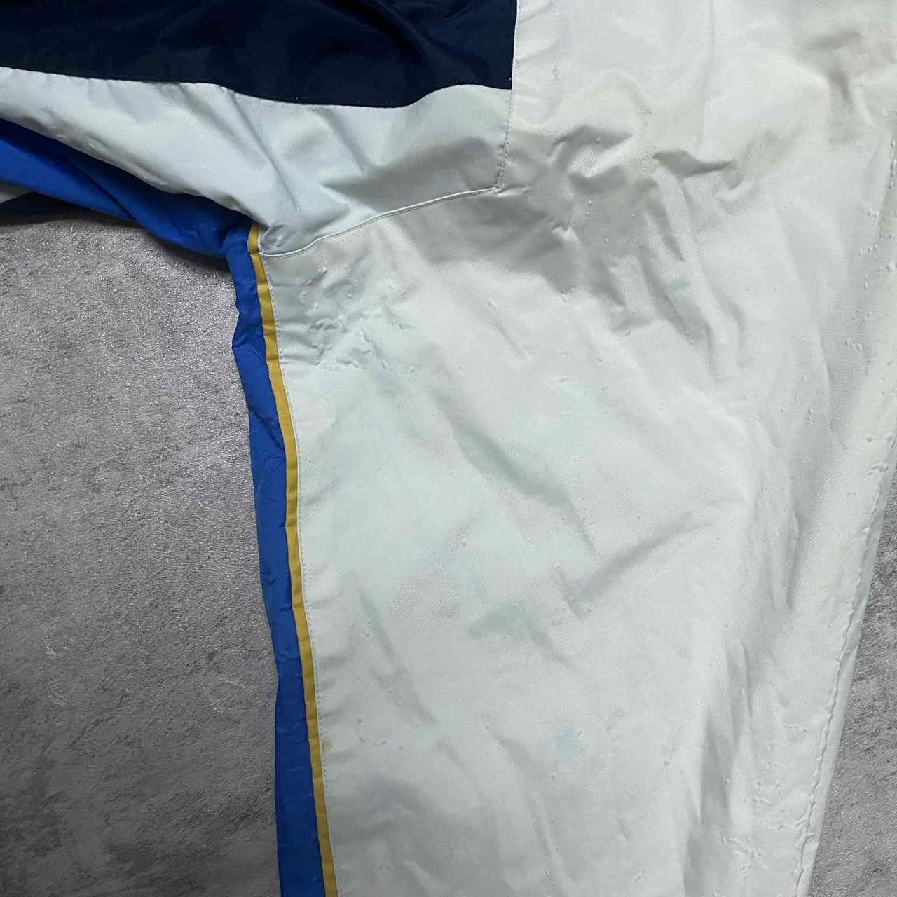 Helly Hansen Helly Hansen white and blue windbreaker jacket #streetwear Size US S / EU 44-46 / 1 - 5 Thumbnail