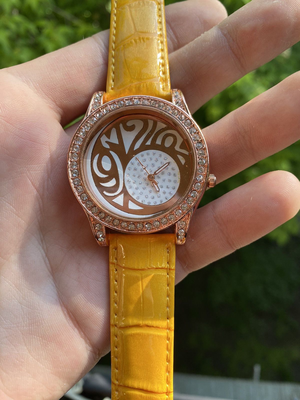 Japanese Brand × Jewelry × Vintage Glamour Watch with Yellow Strap - Elegance & Style Size ONE SIZE - 7 Thumbnail