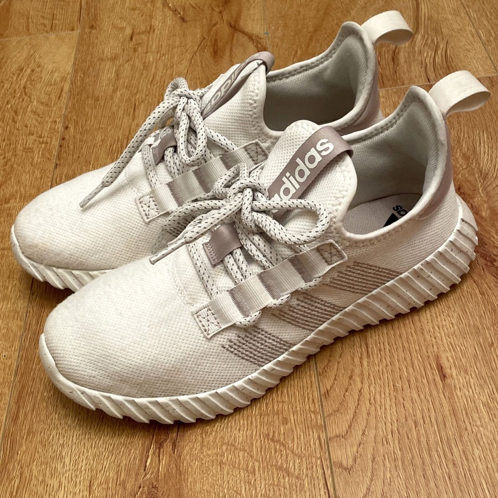 Adidas VINTAGE? adidas Kaptir Flow Running Shoes-Light Beige Size 10 Speckled Women Sneaker B US 10 Beige Speckled Adidas Kaptir Flow Women Shoes Size US 10 / IT 40 - 6 Thumbnail