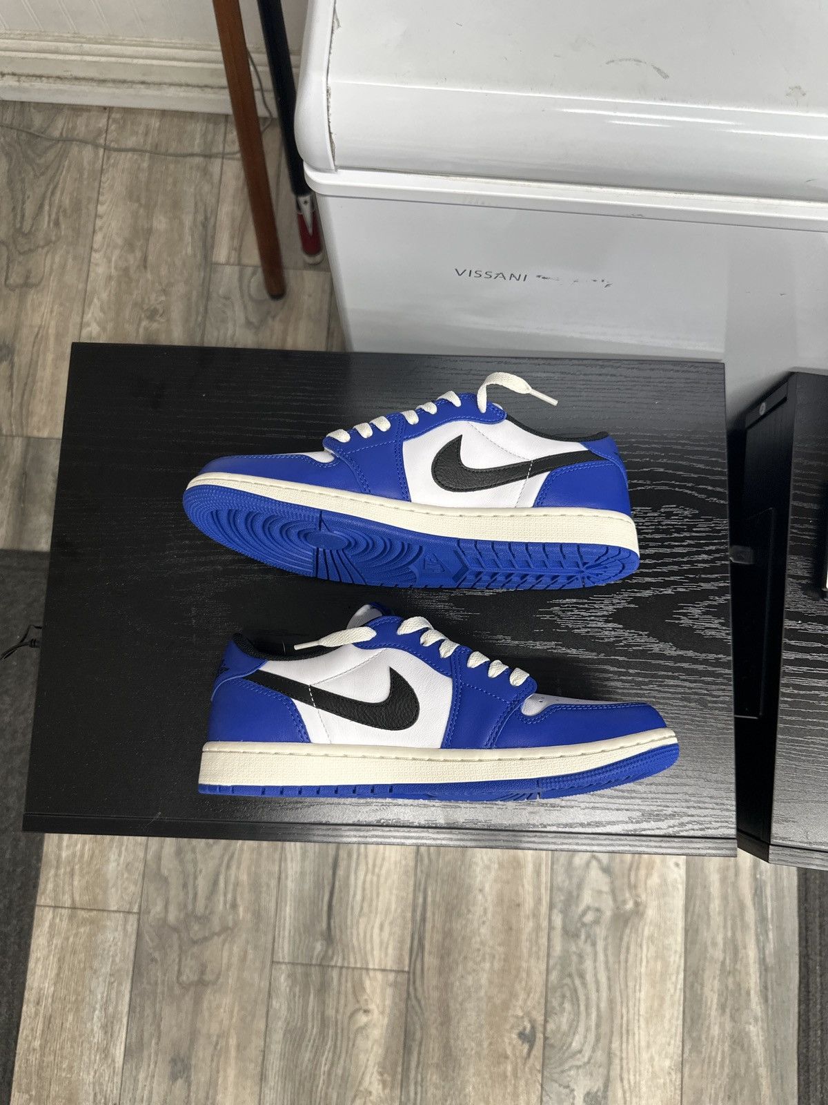 Jordan Brand Jordan 1 Retro Low OG Game Royal Size US 9 / EU 42 - 2 Thumbnail