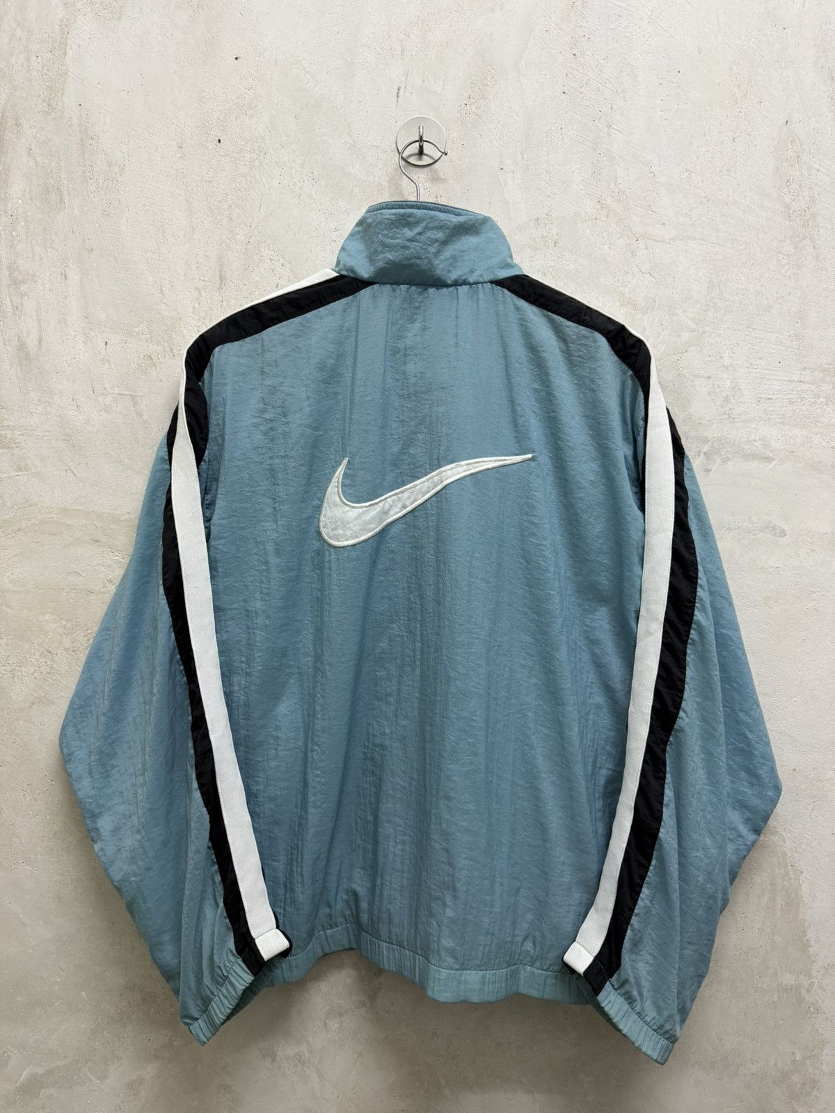 Nike Vintage 90’s Nike Distressed Windbreaker Jacket Size US L / EU 52-54 / 3 - 3 Thumbnail